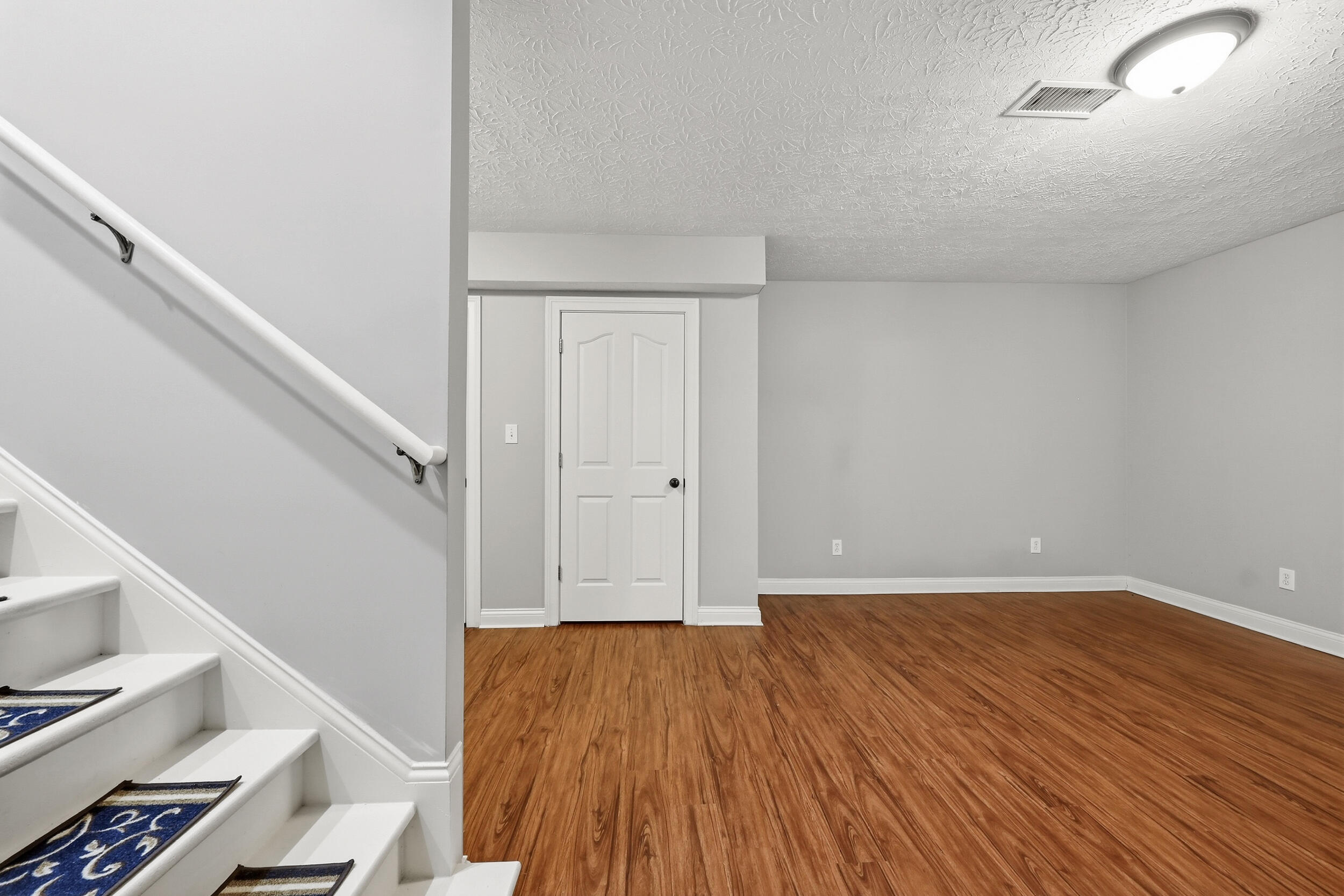 220 Sylvan Way Property Photo 37