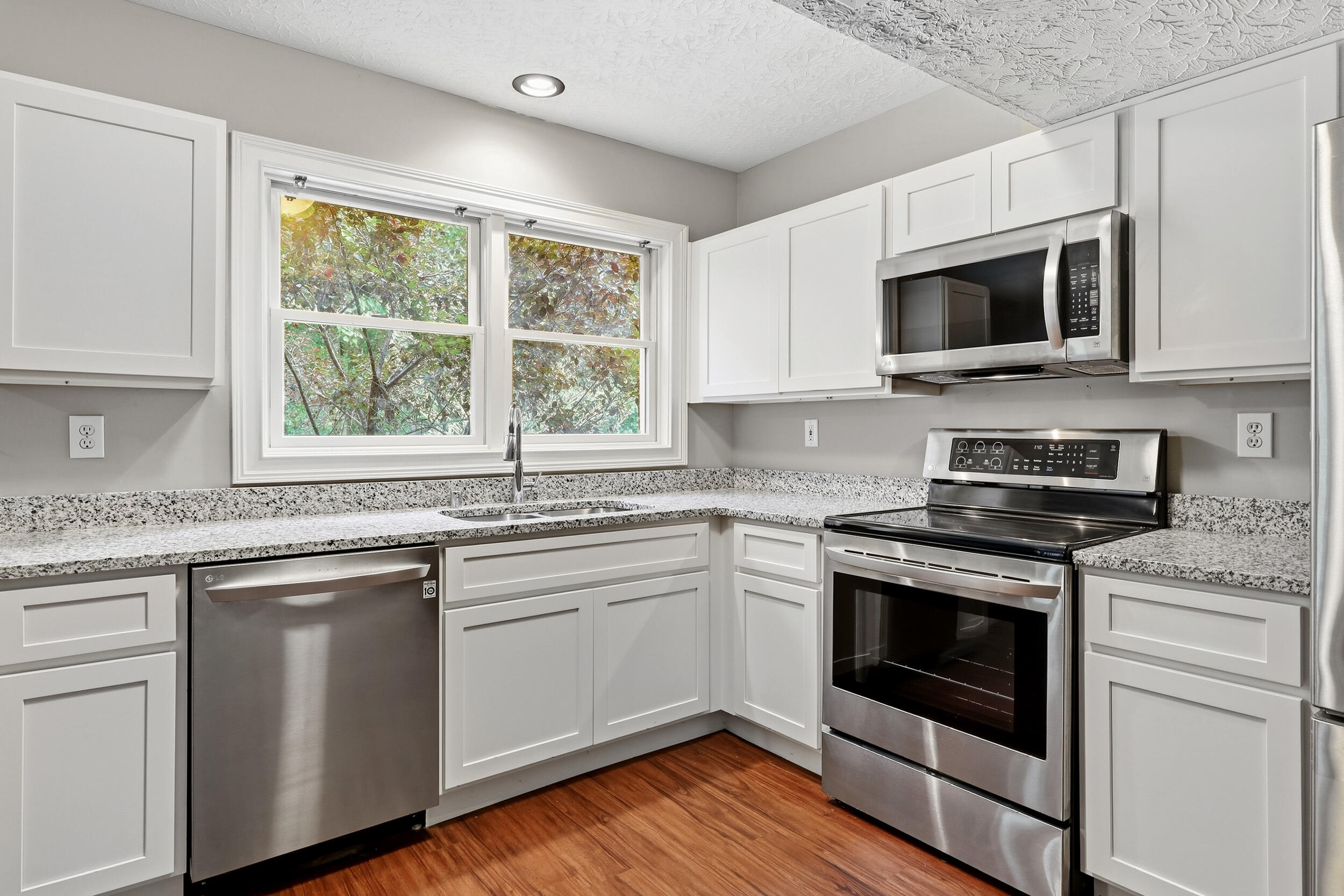 220 Sylvan Way Property Photo 39