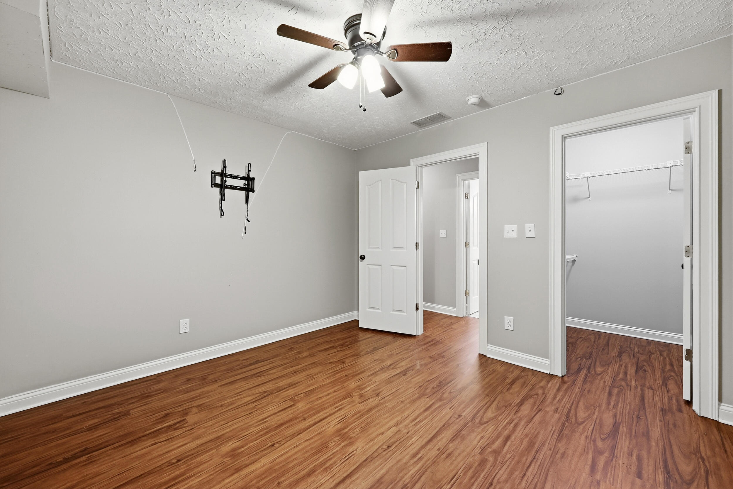 220 Sylvan Way Property Photo 46