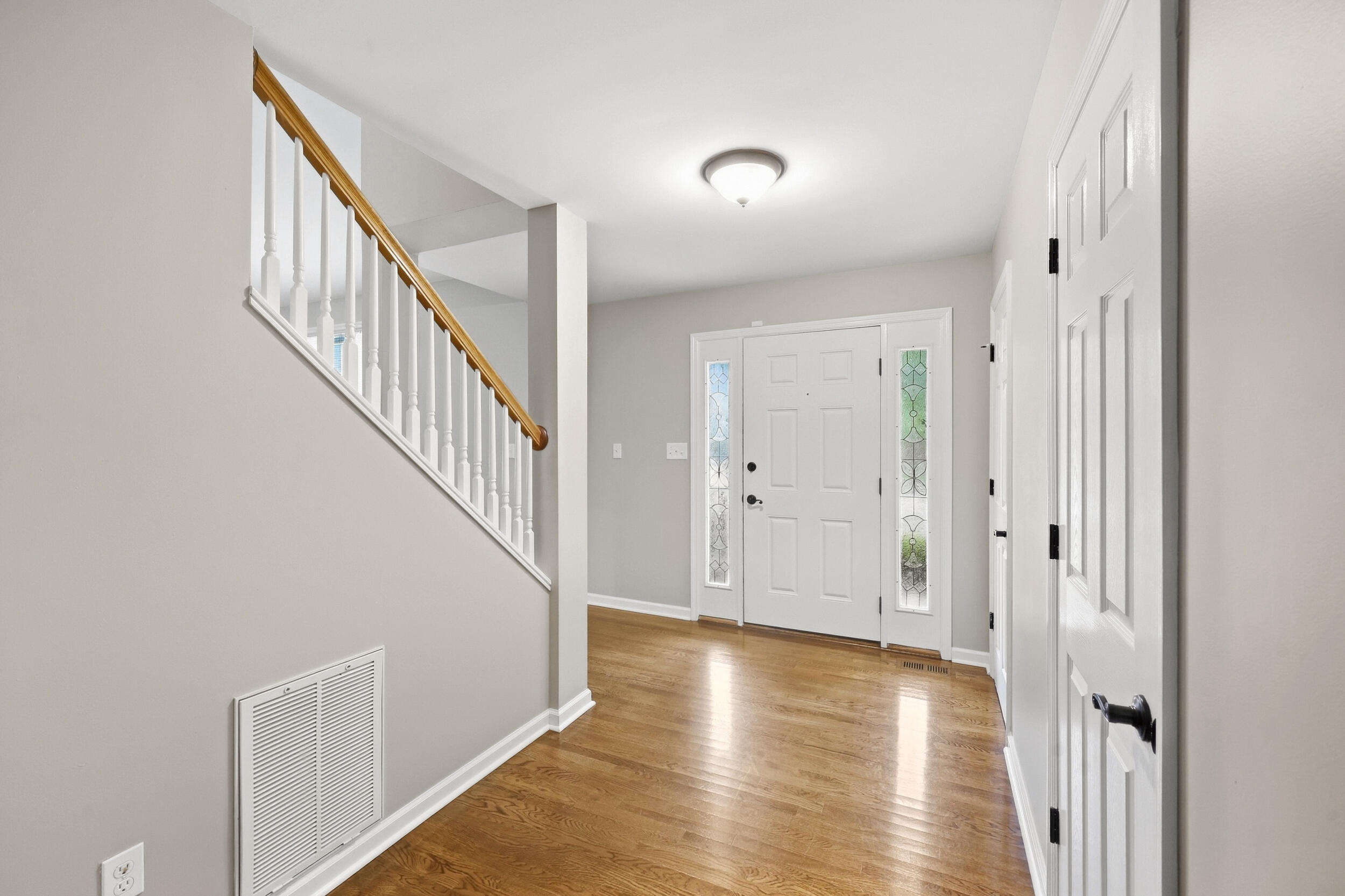 1076 Autumn Ridge Drive Property Photo 17