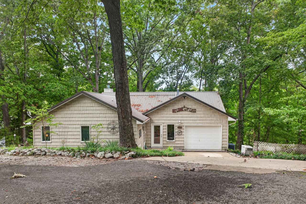 96 Bluebird Hollow Property Photo 1