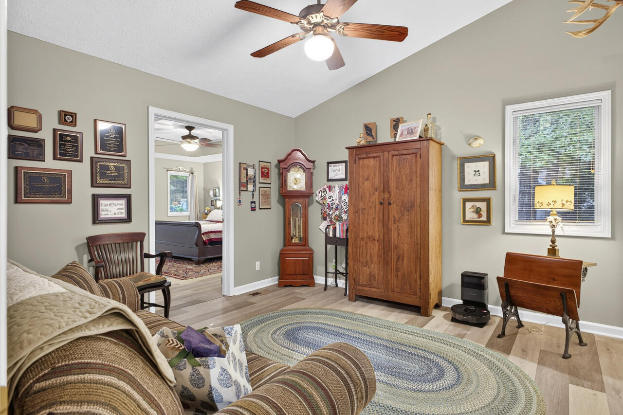 96 Bluebird Hollow Property Photo 15
