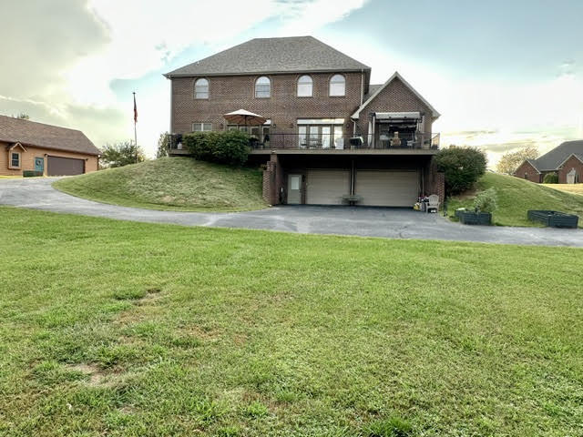 188 Lakeside Drive Property Photo 3