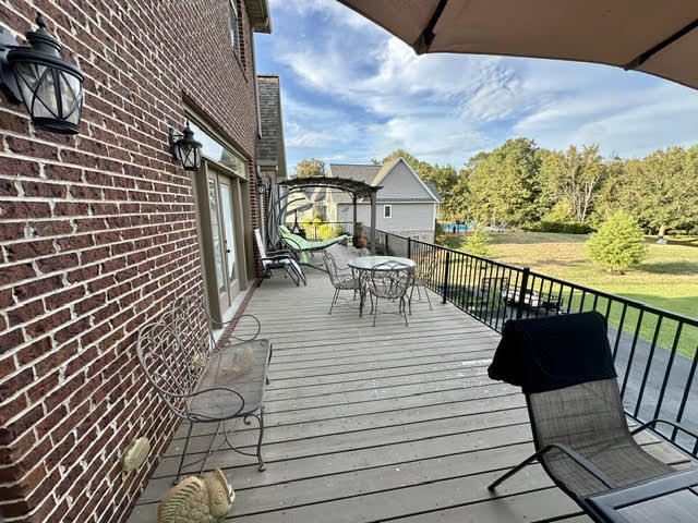 188 Lakeside Drive Property Photo 9