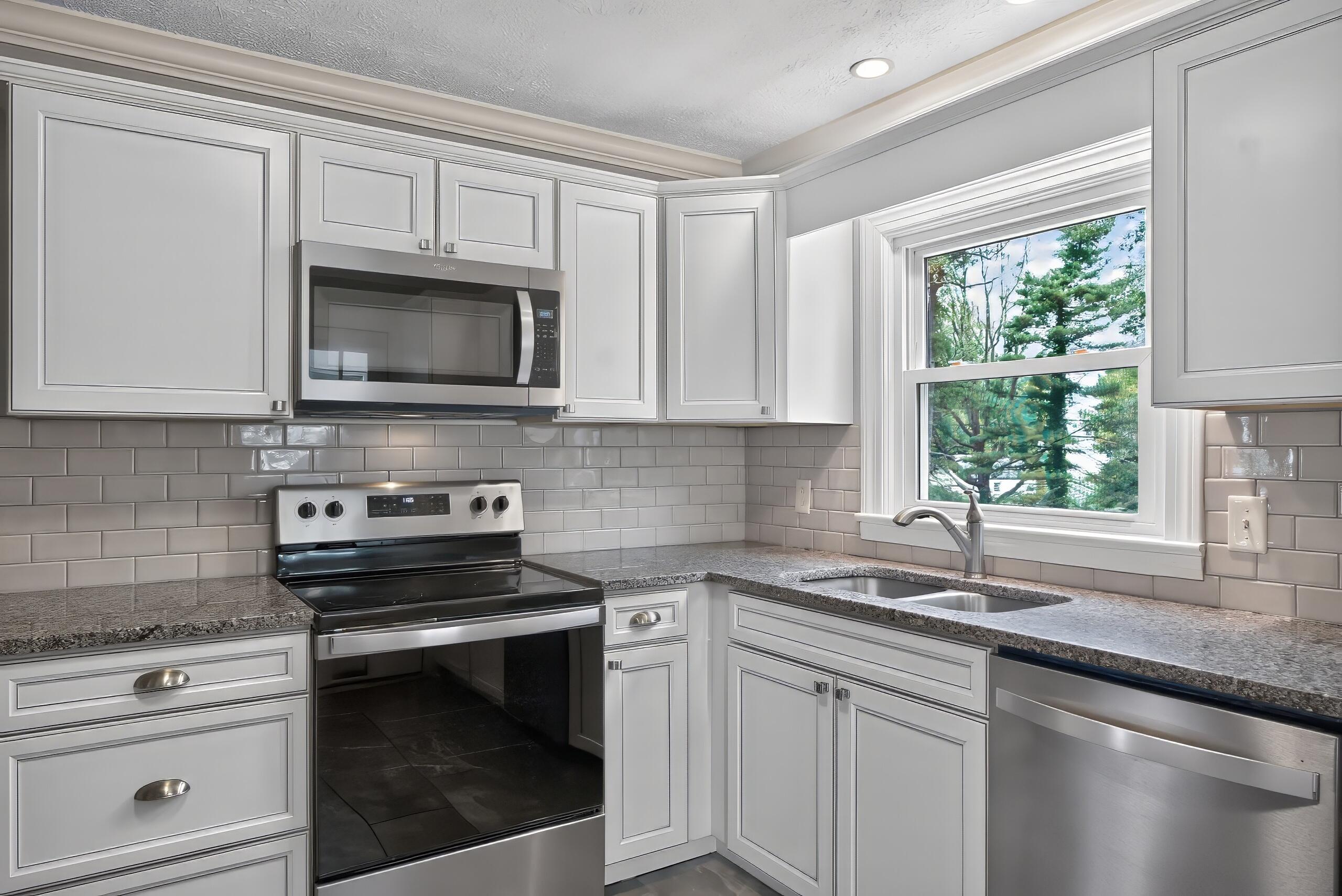 835 Crosshill Road Property Photo 12