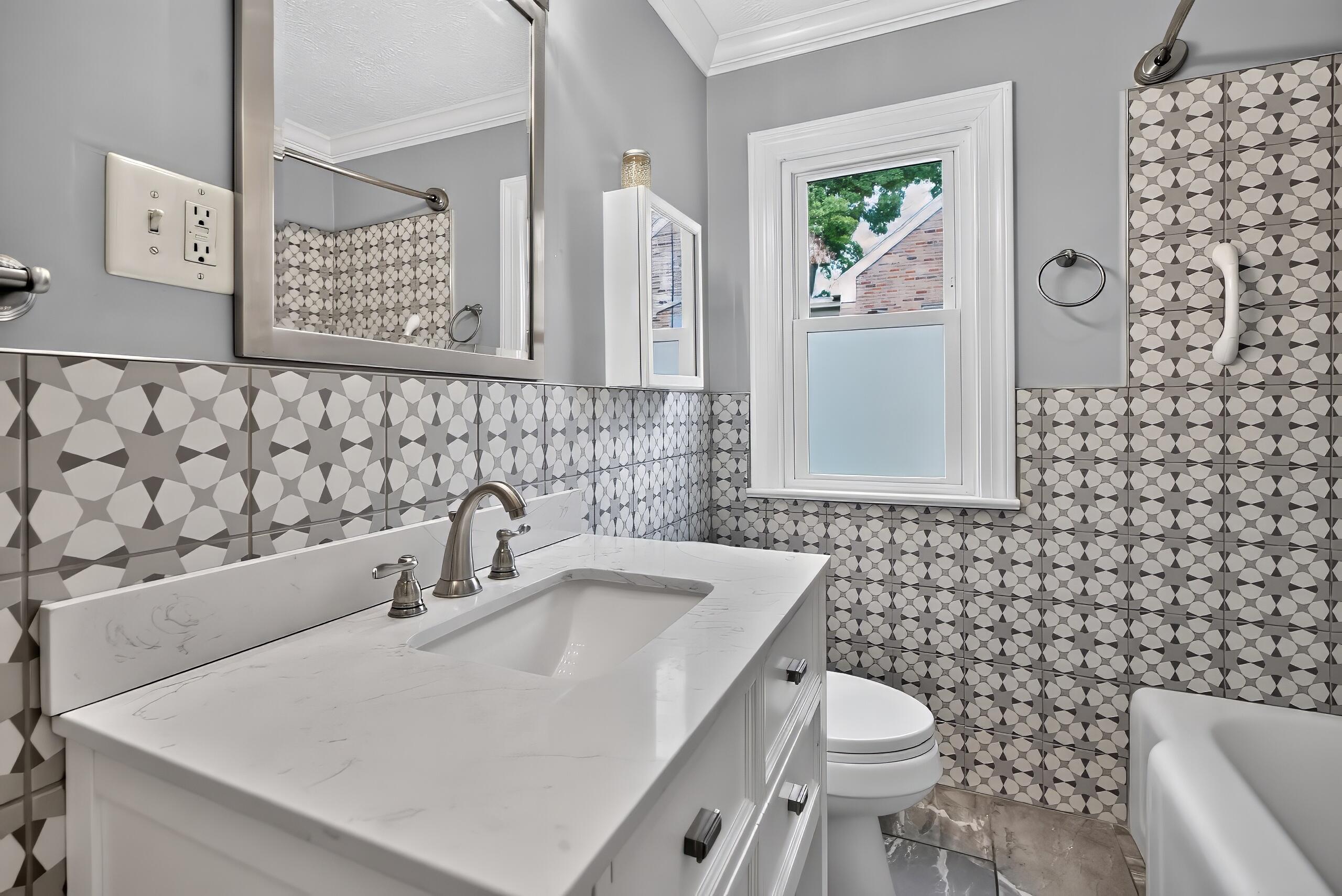 835 Crosshill Road Property Photo 14