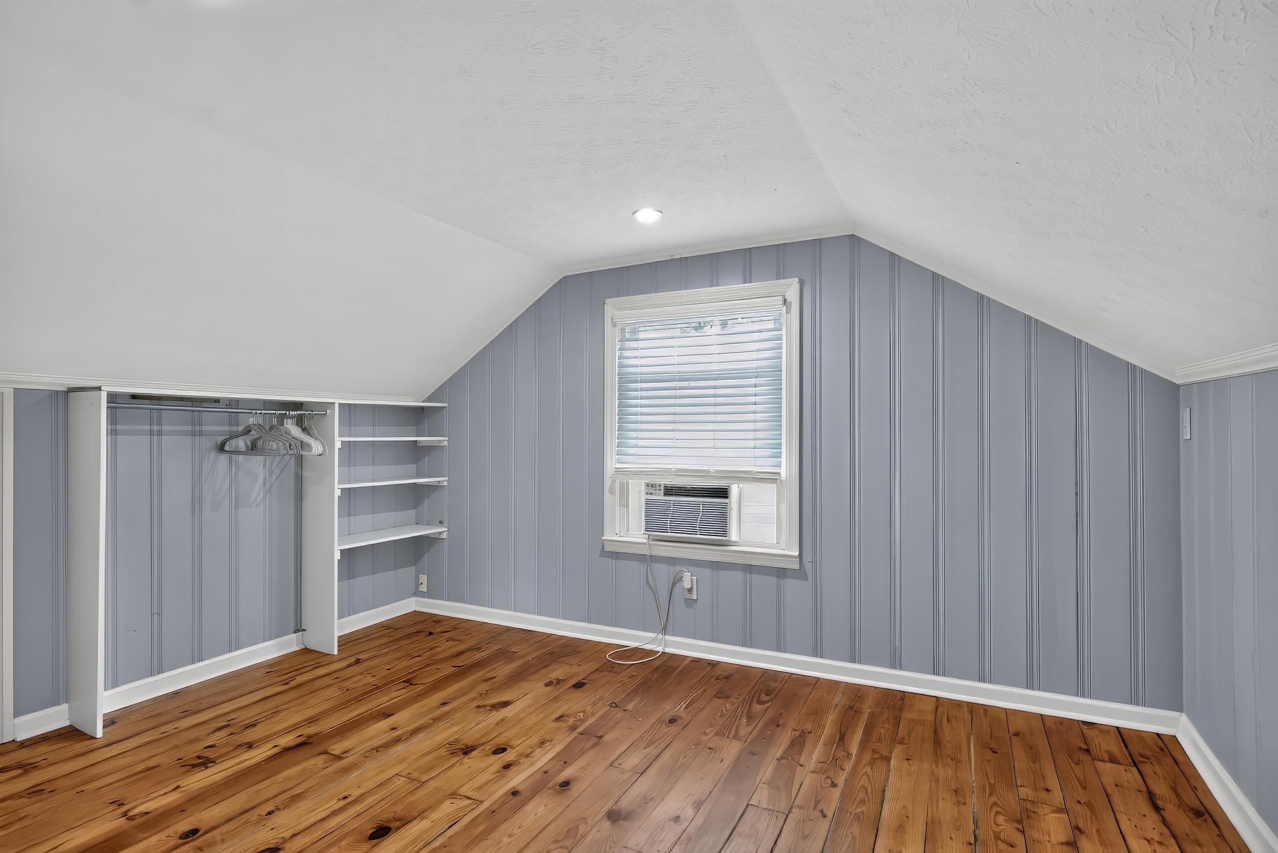 835 Crosshill Road Property Photo 18
