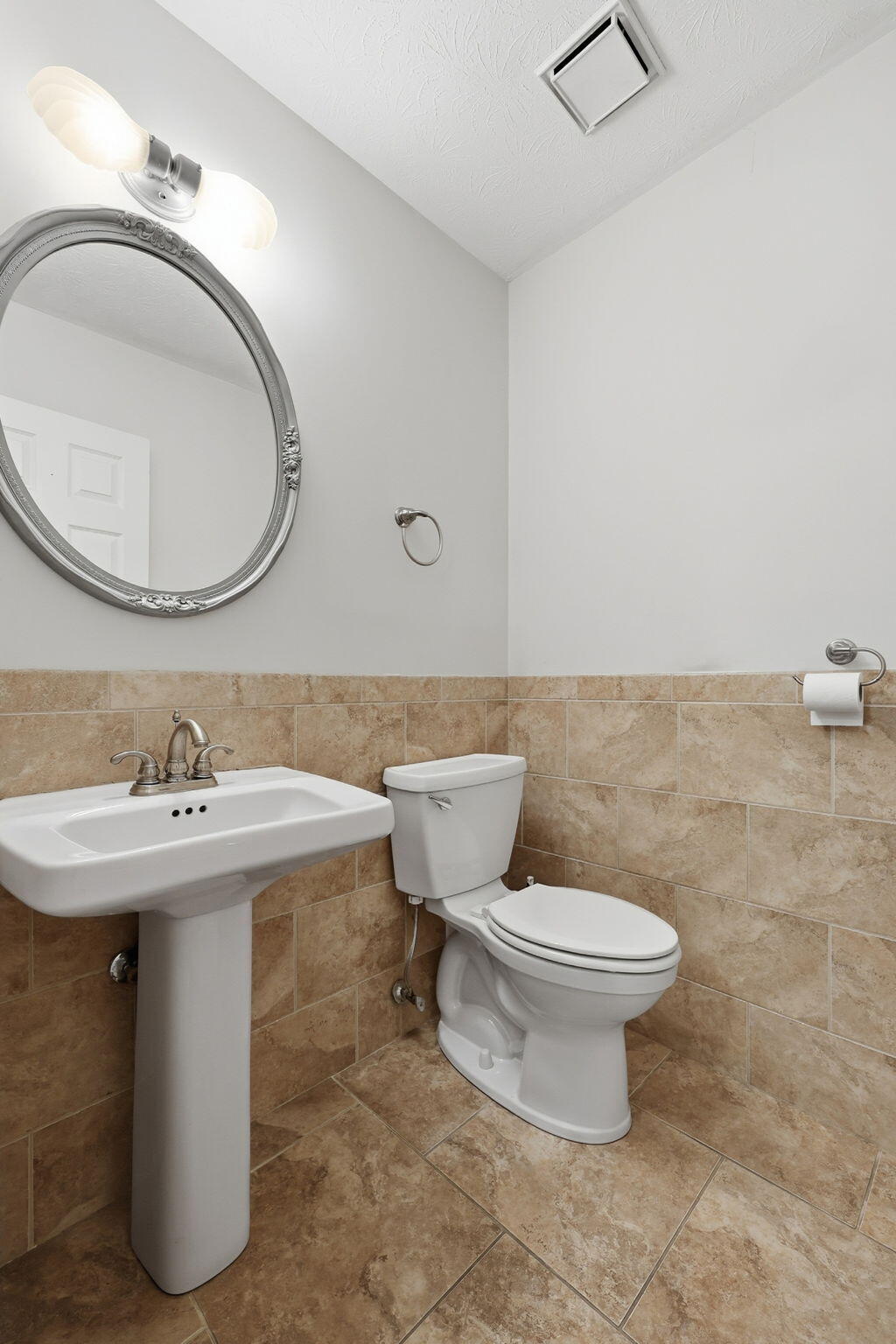 6008 Canonero Way Property Photo 19