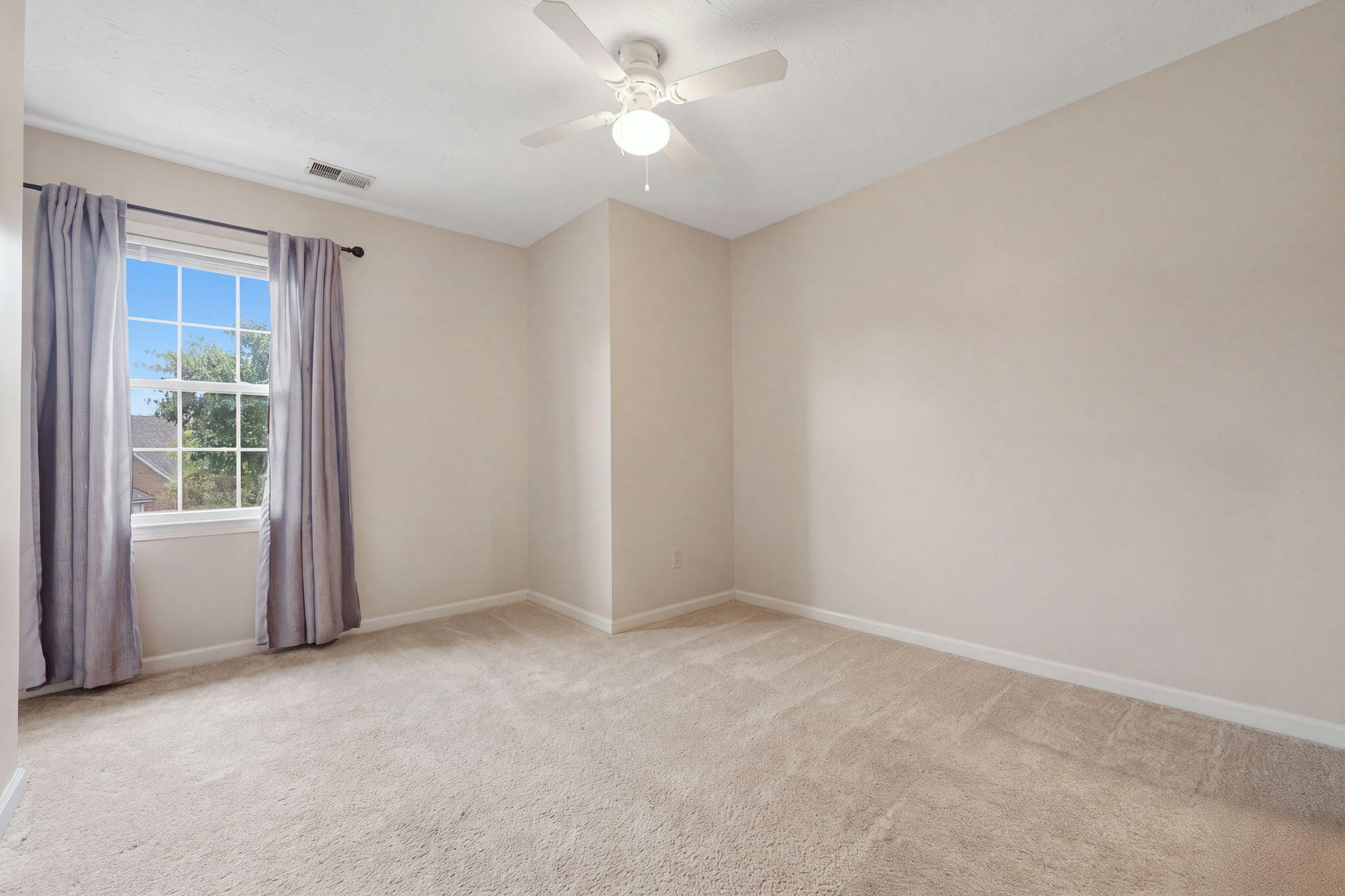 6008 Canonero Way Property Photo 30
