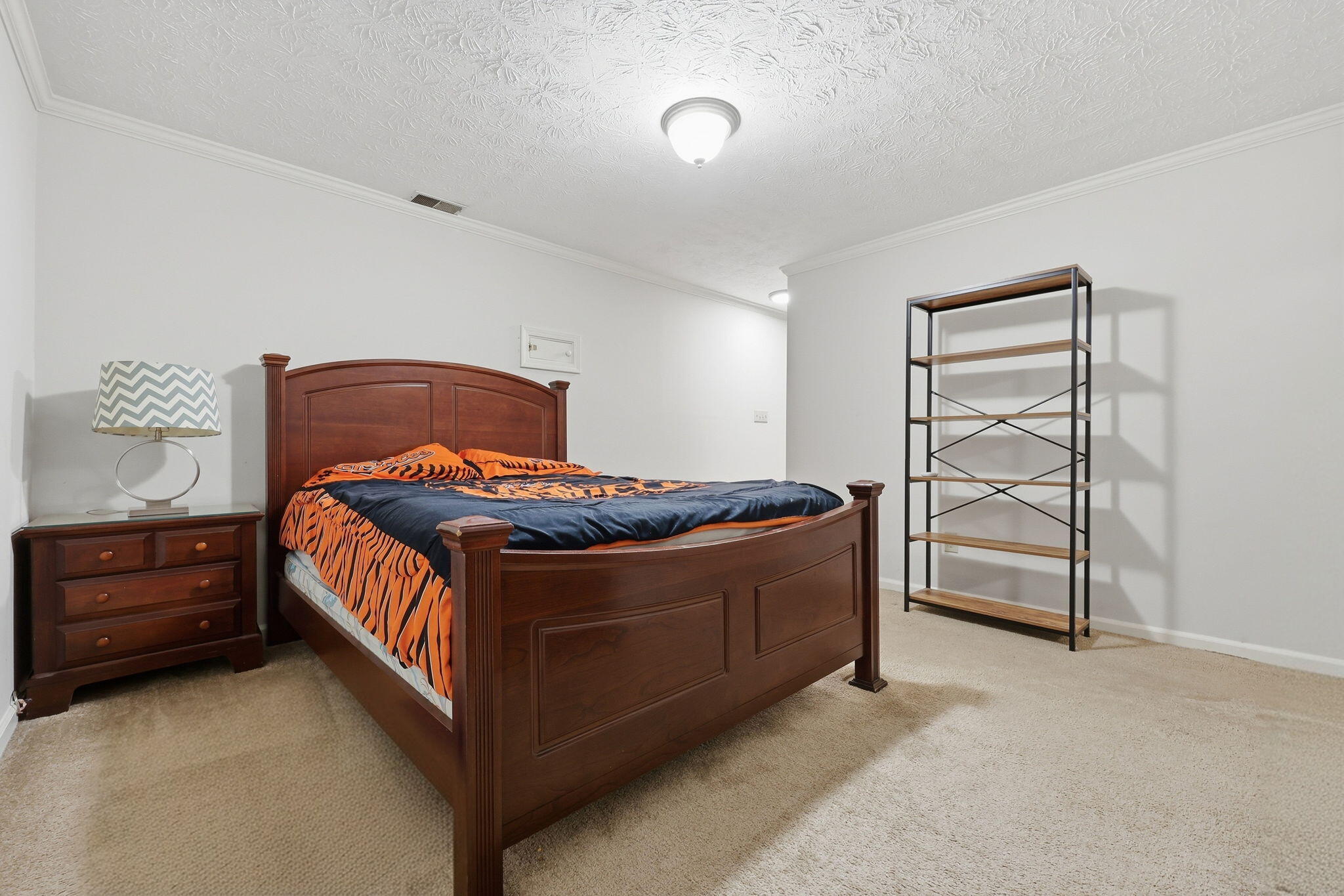 6008 Canonero Way Property Photo 44