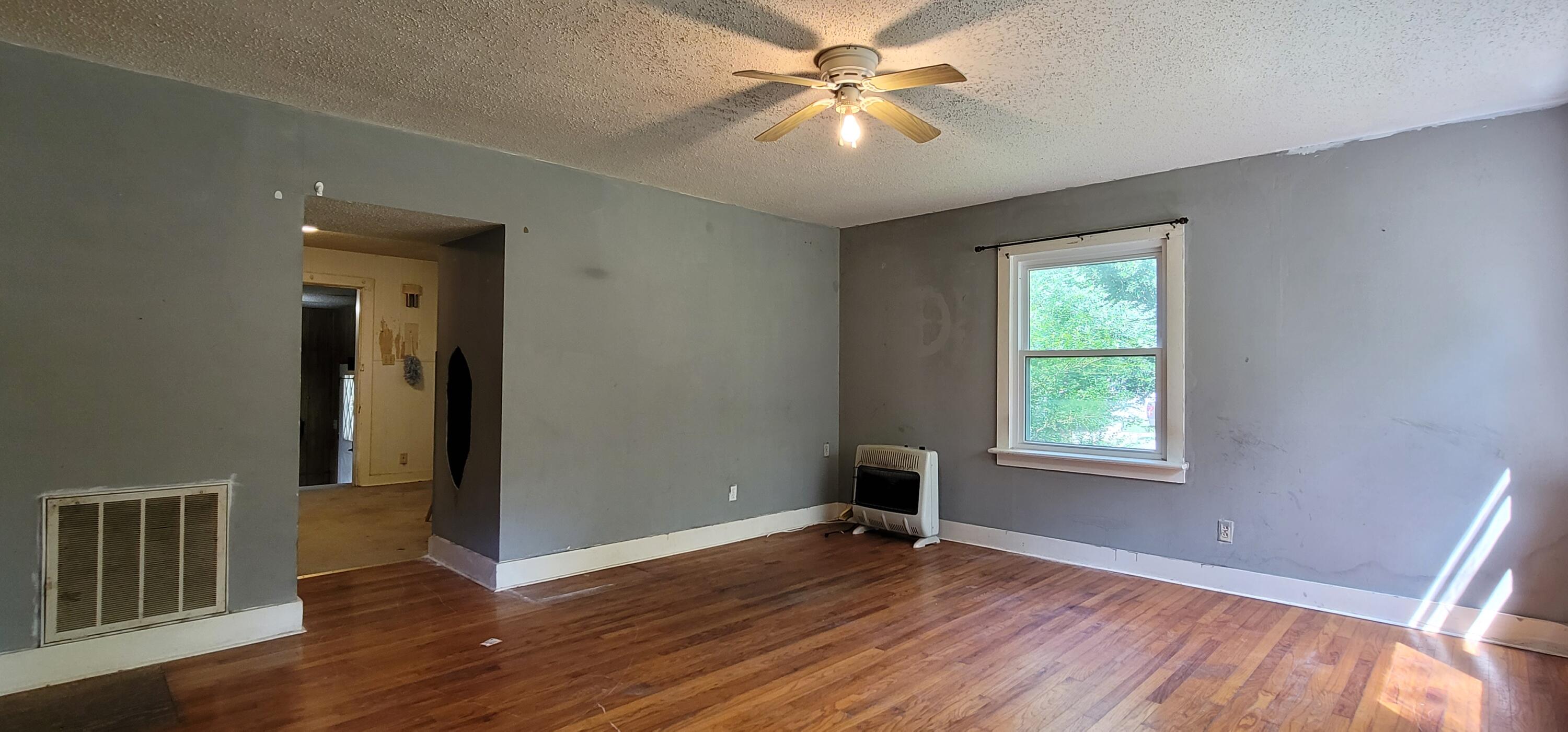 5901 Carr Road Property Photo 10