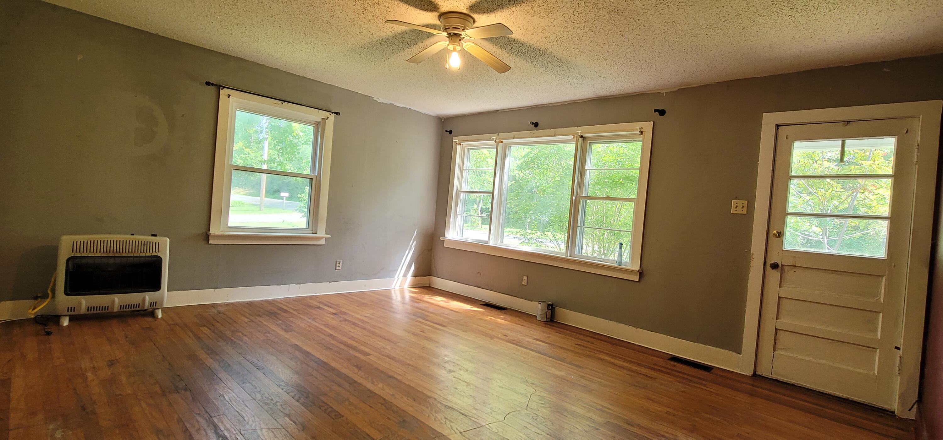 5901 Carr Road Property Photo 11