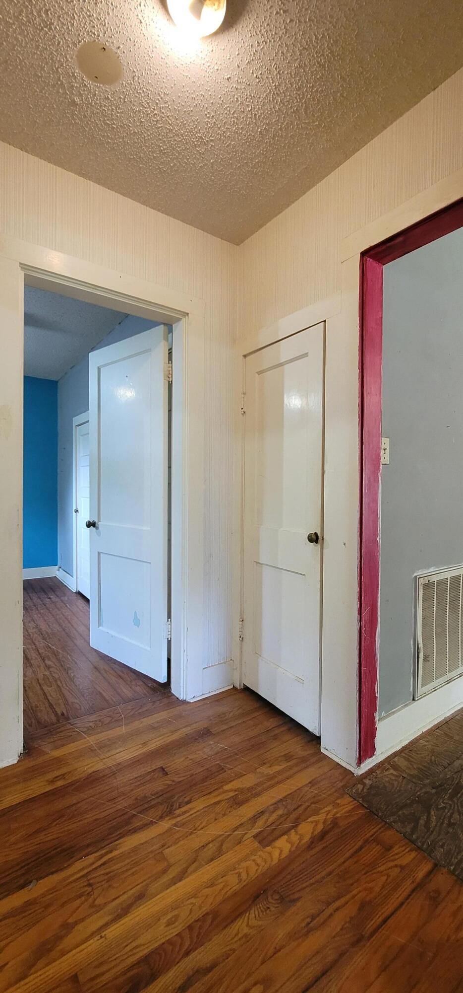 5901 Carr Road Property Photo 17