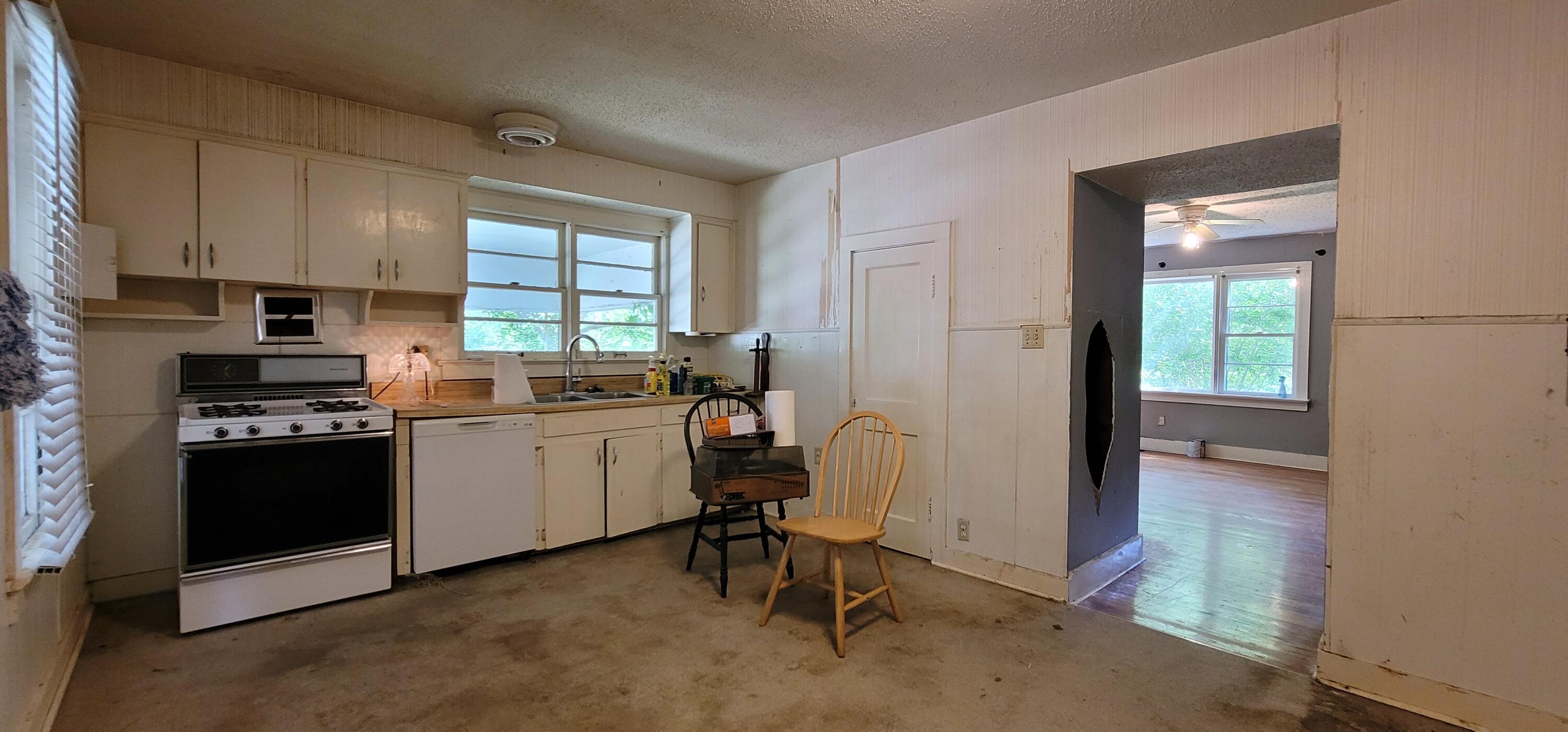 5901 Carr Road Property Photo 24