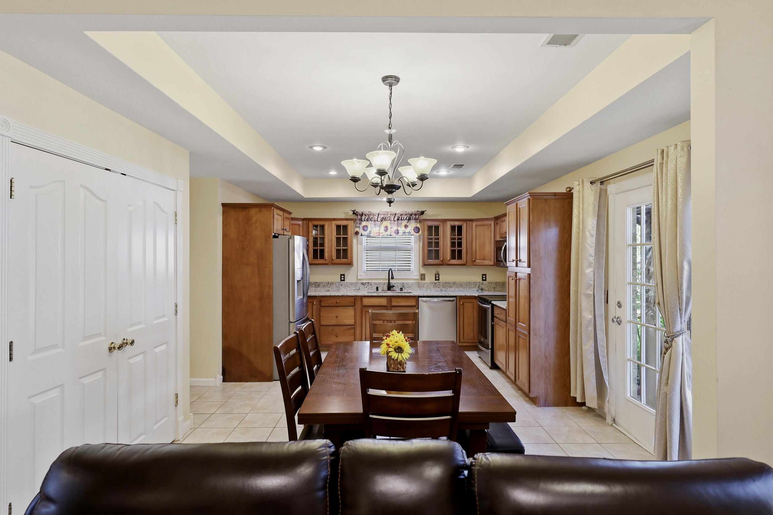 345 Palomino Drive Property Photo 11