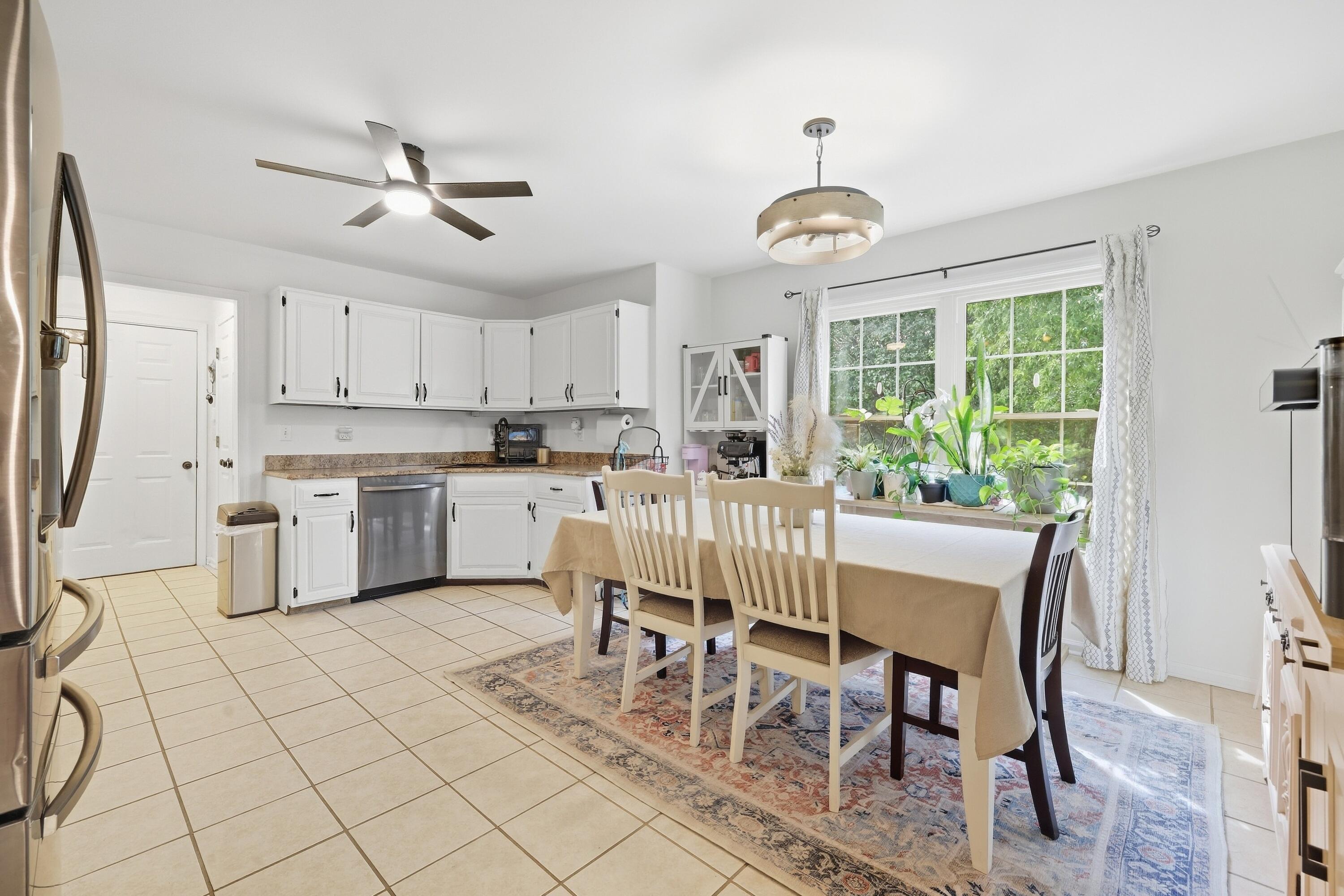 5970 Sandy Hill Drive Property Photo 10