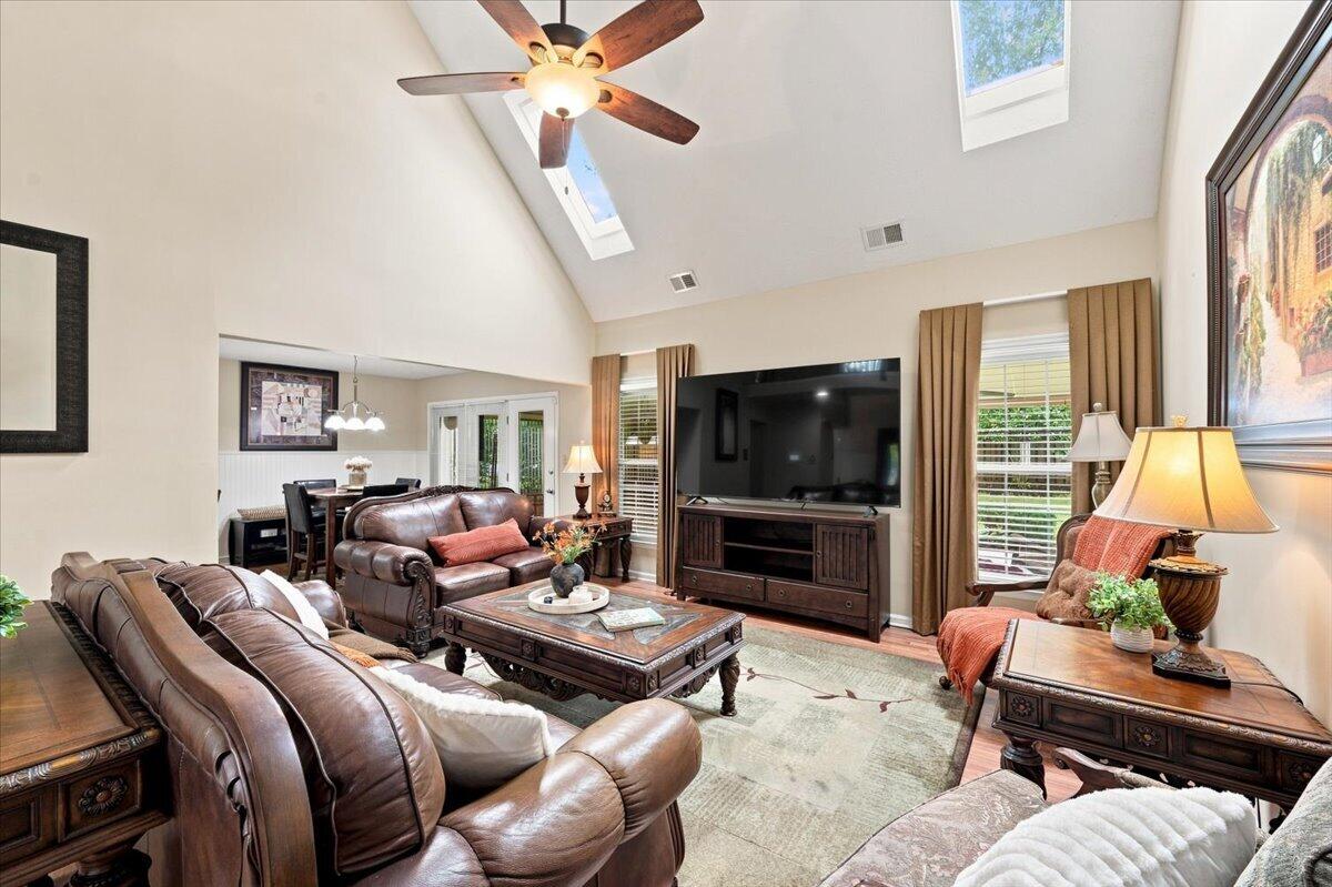 3412 Destin Court Property Photo 9