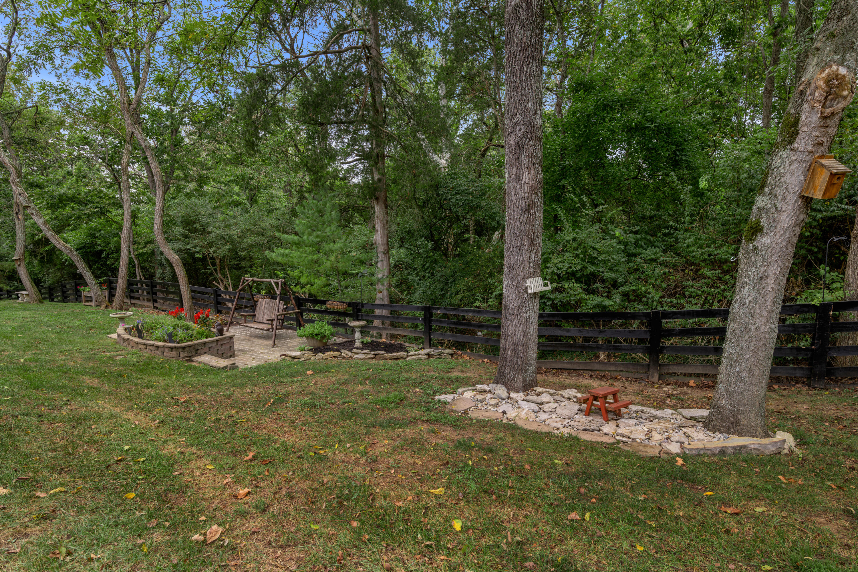 589 Avawam Drive Property Photo 17