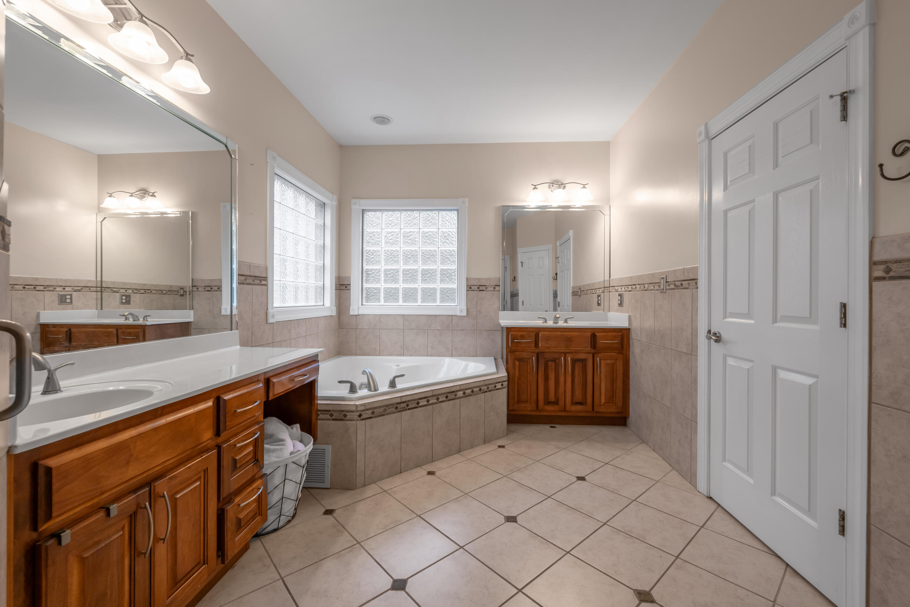 589 Avawam Drive Property Photo 61