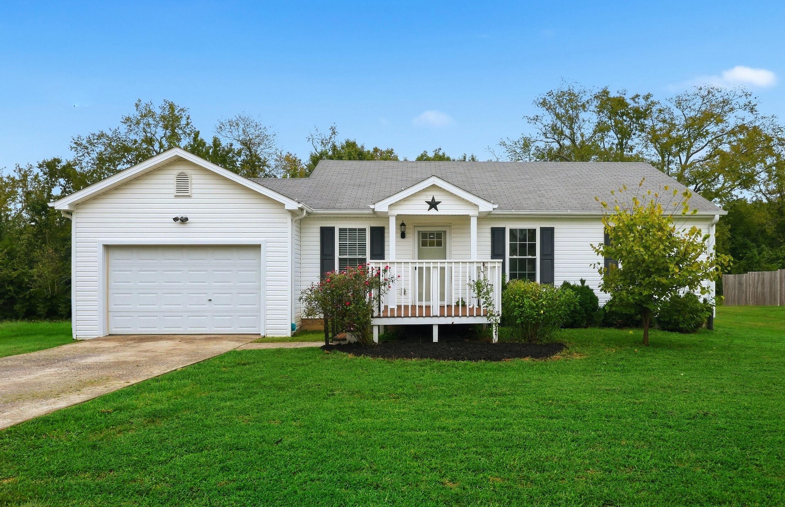 104 Winning Colors Property Photo 1