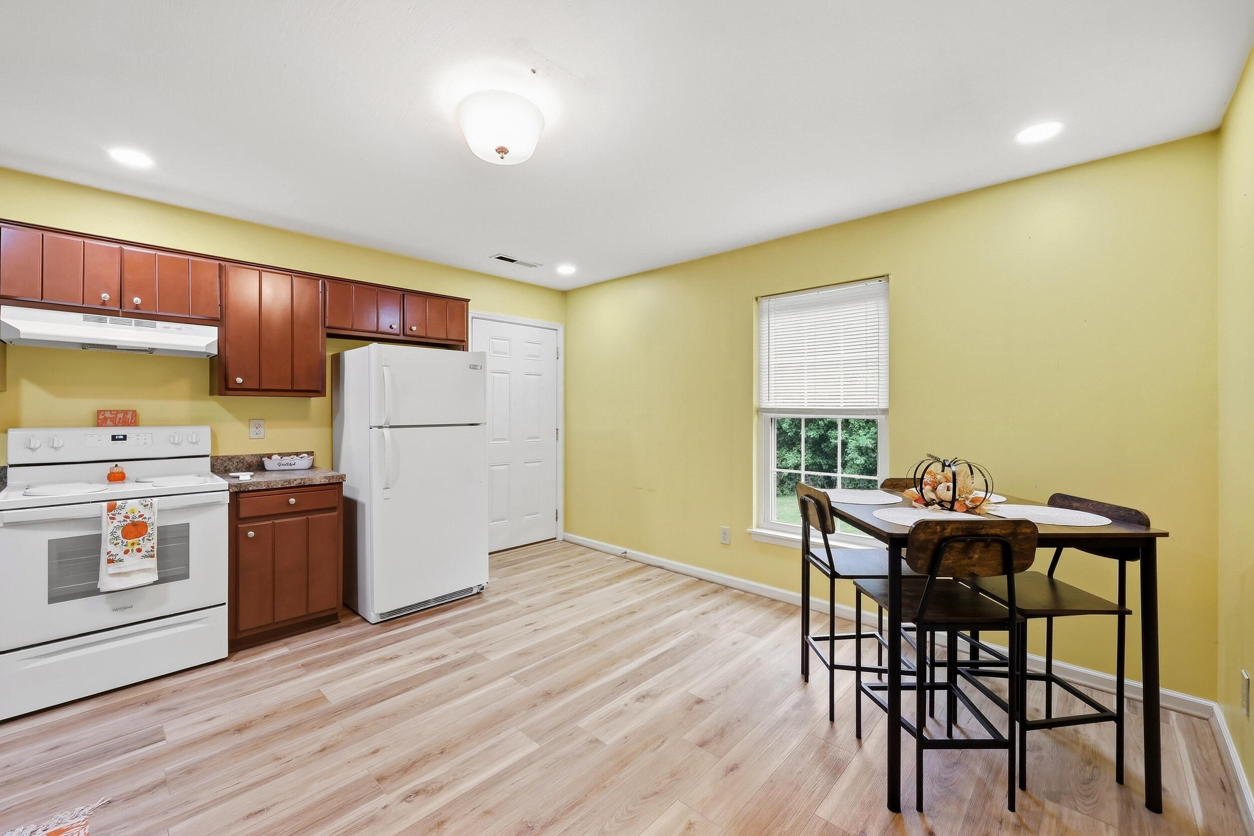 104 Winning Colors Property Photo 6