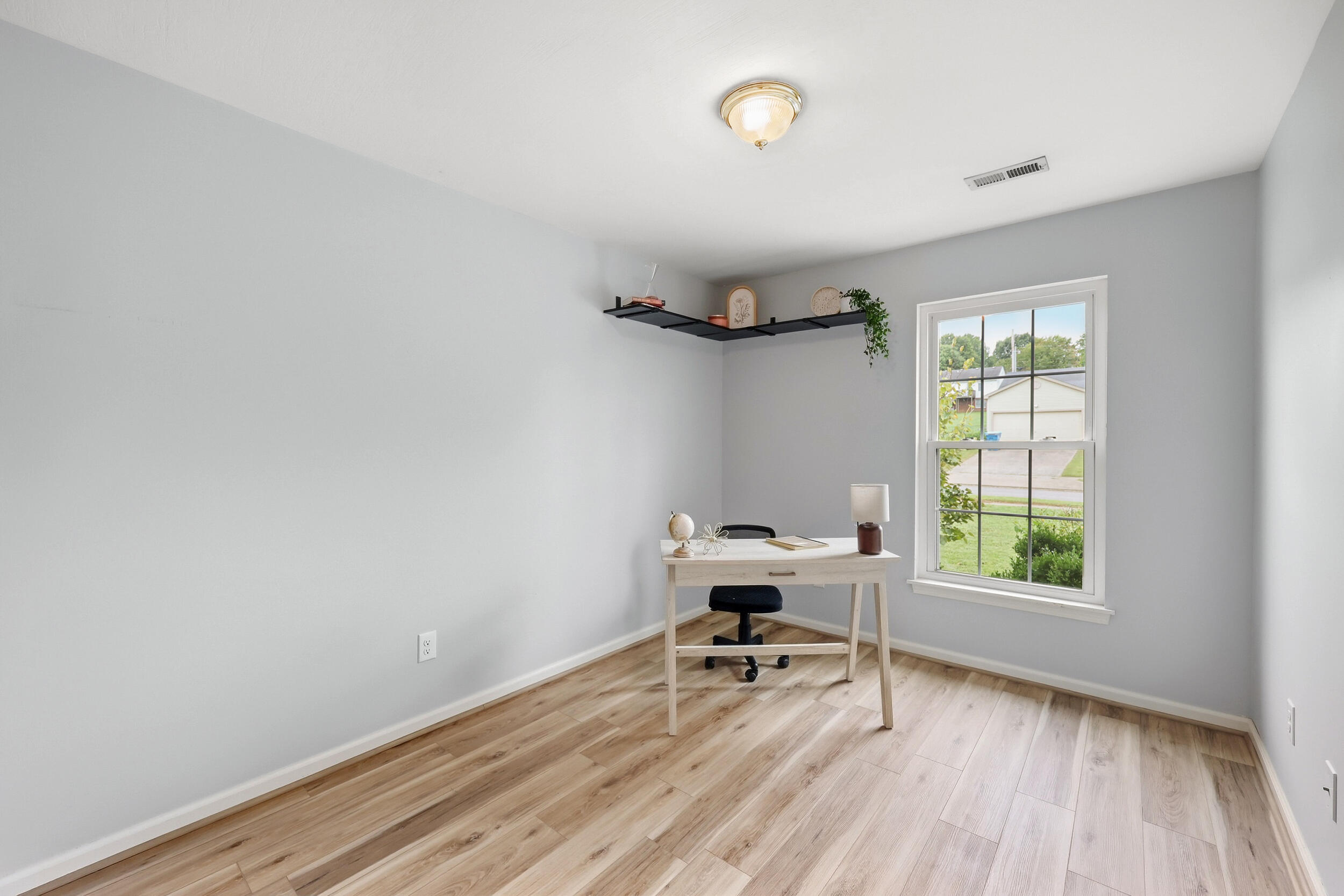 104 Winning Colors Property Photo 12