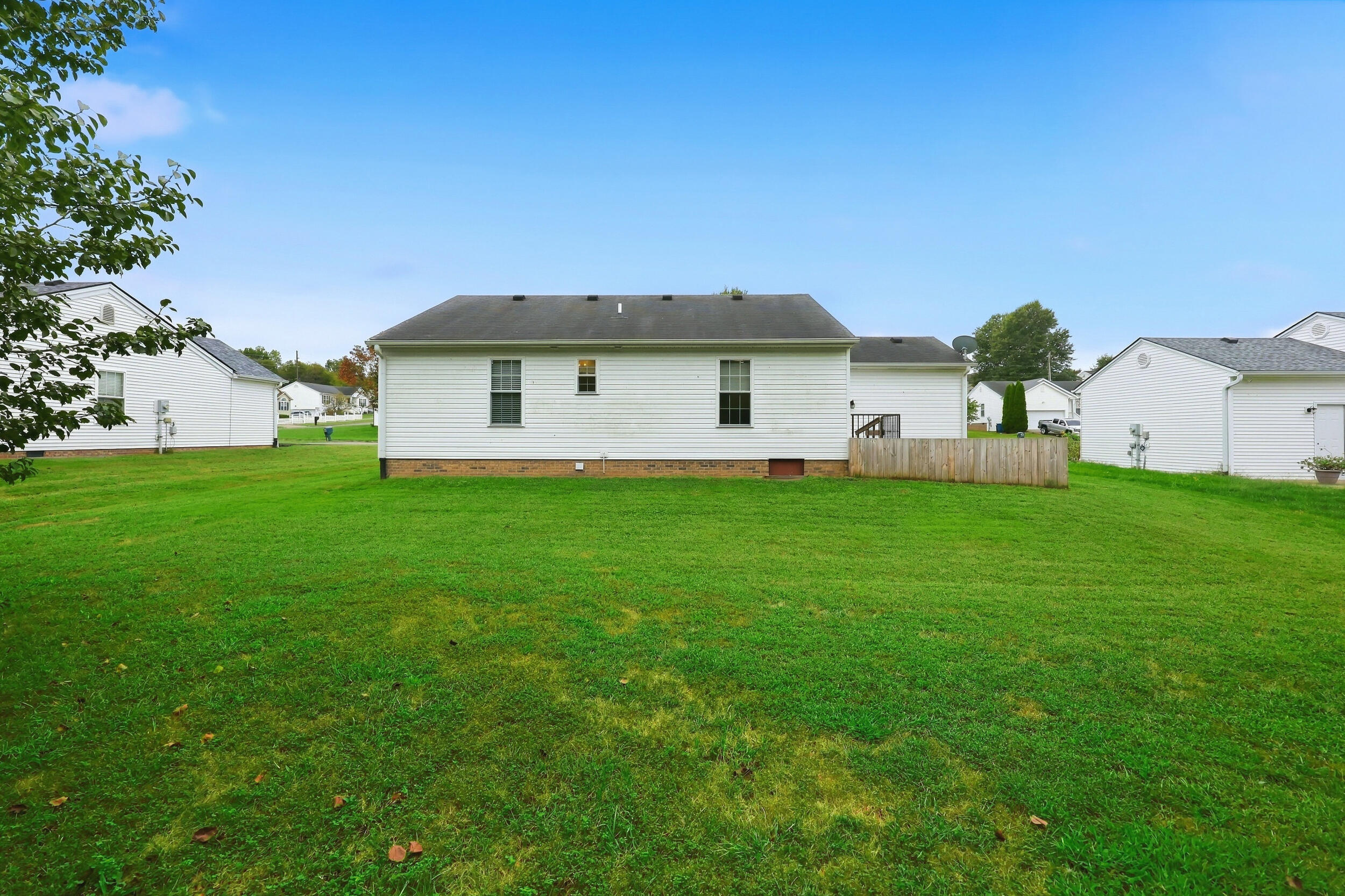 104 Winning Colors Property Photo 22