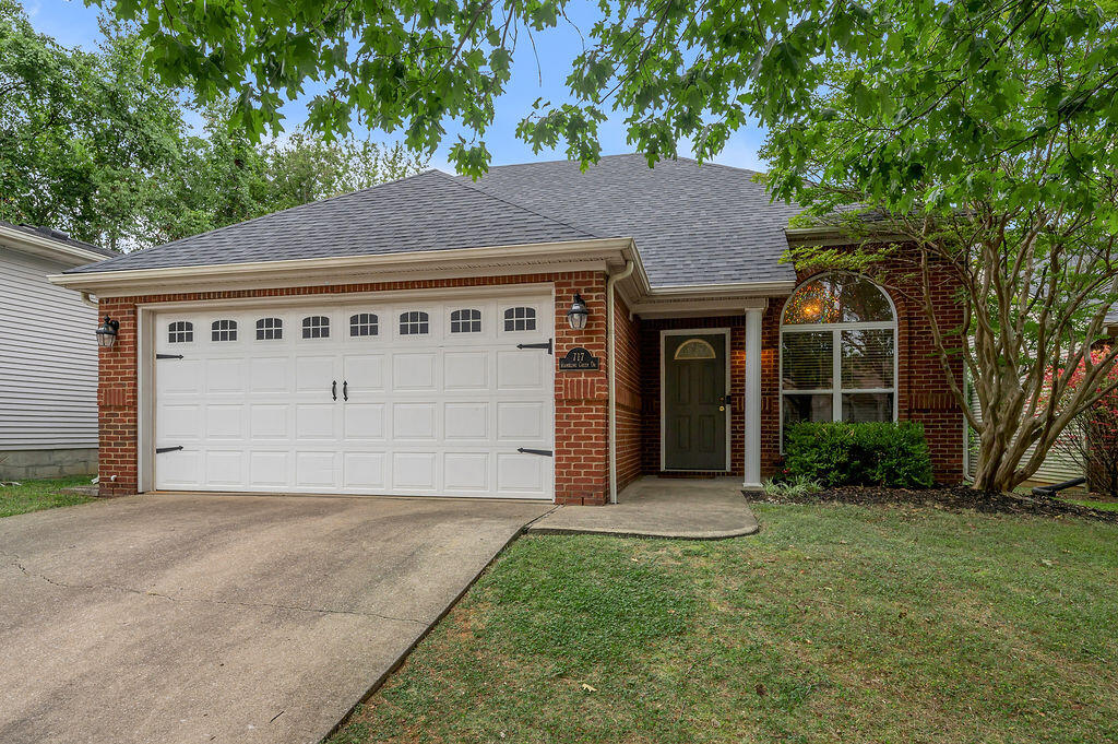 717 Rambling Creek Drive Property Photo 1
