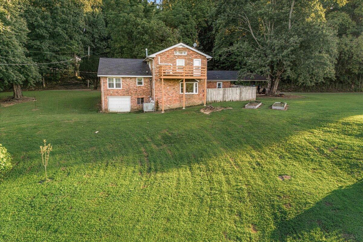 288 N 6th Street Property Photo 58