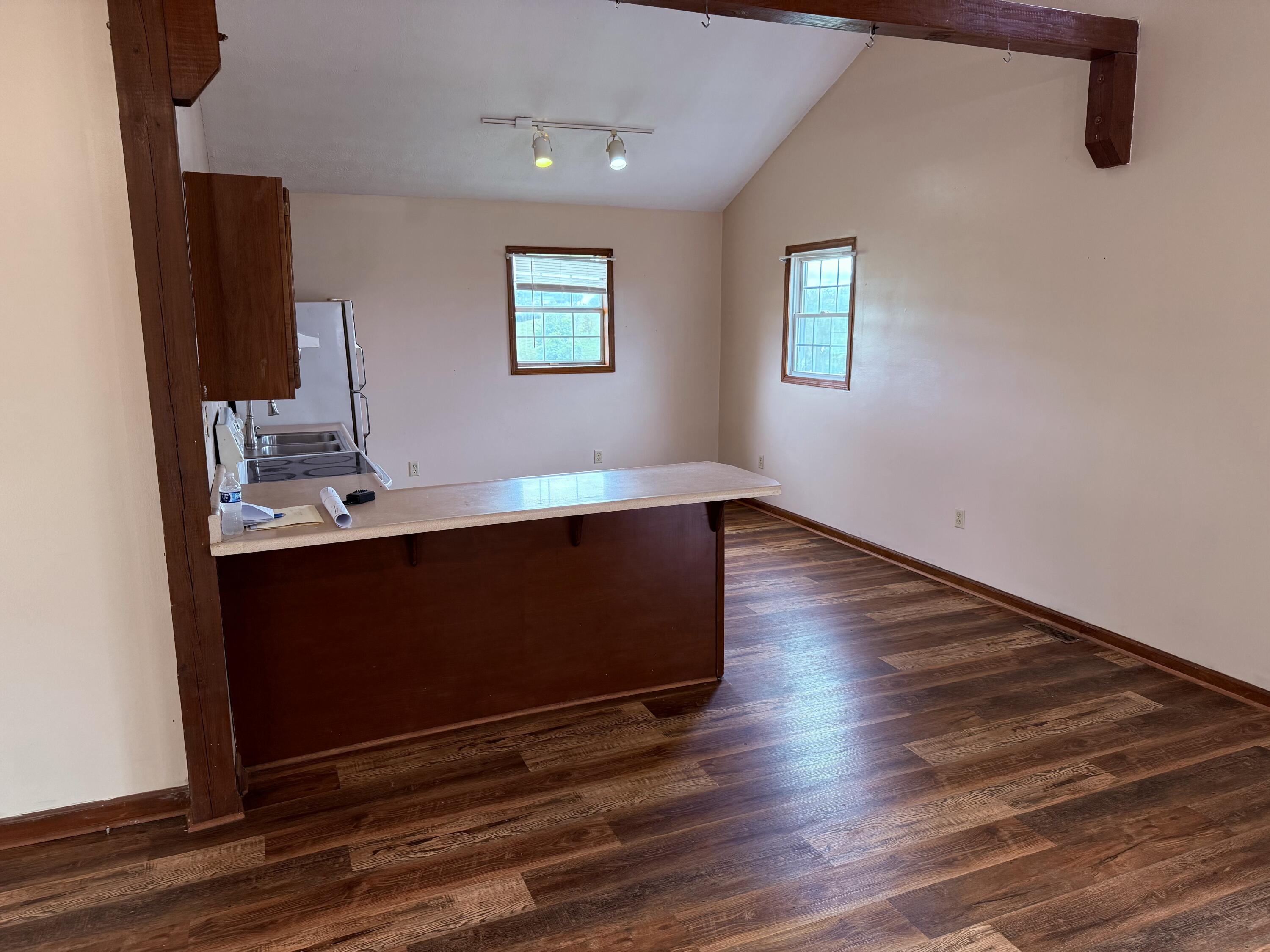 583 Crutcher Pike Property Photo 5