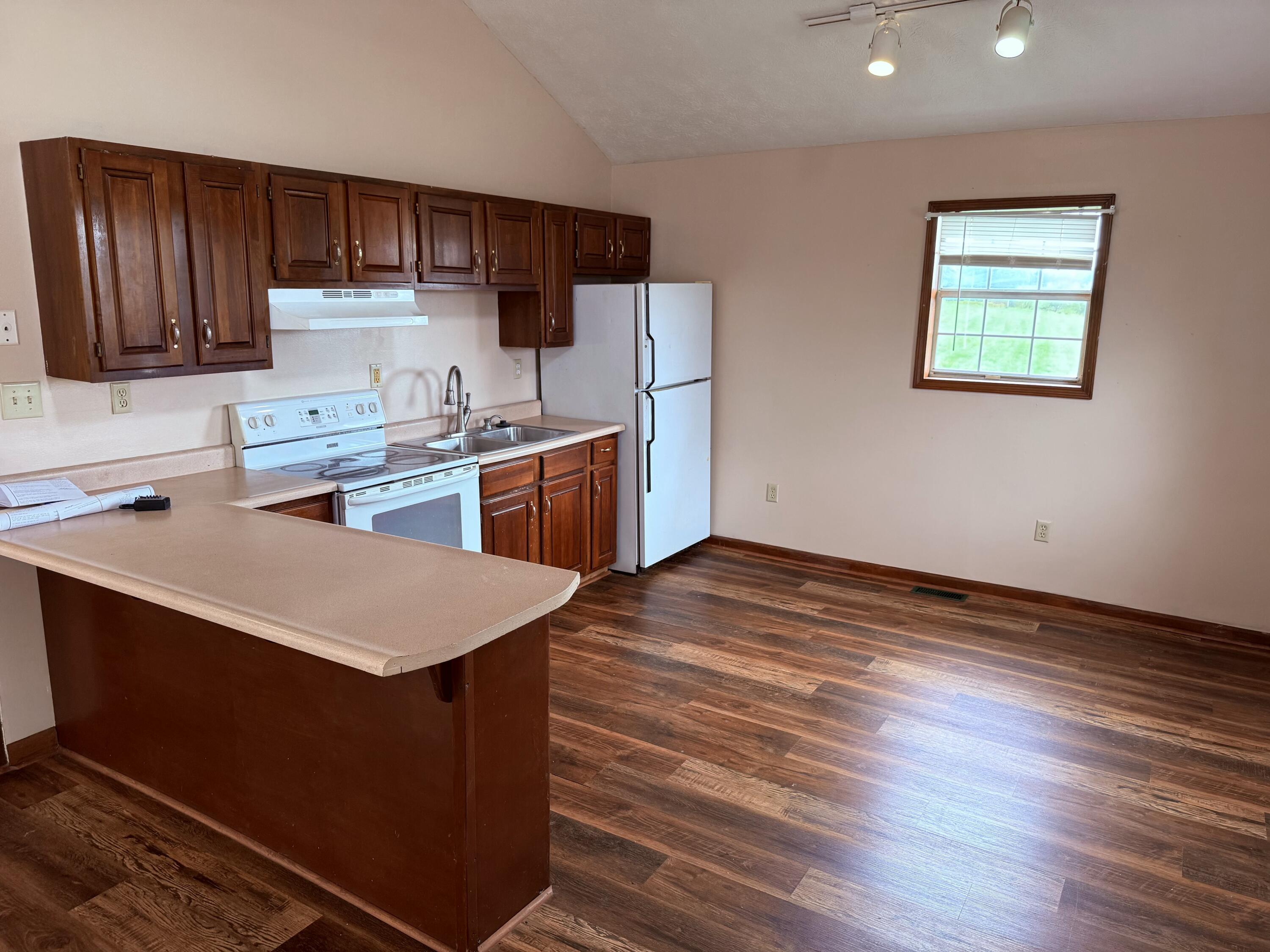 583 Crutcher Pike Property Photo 6
