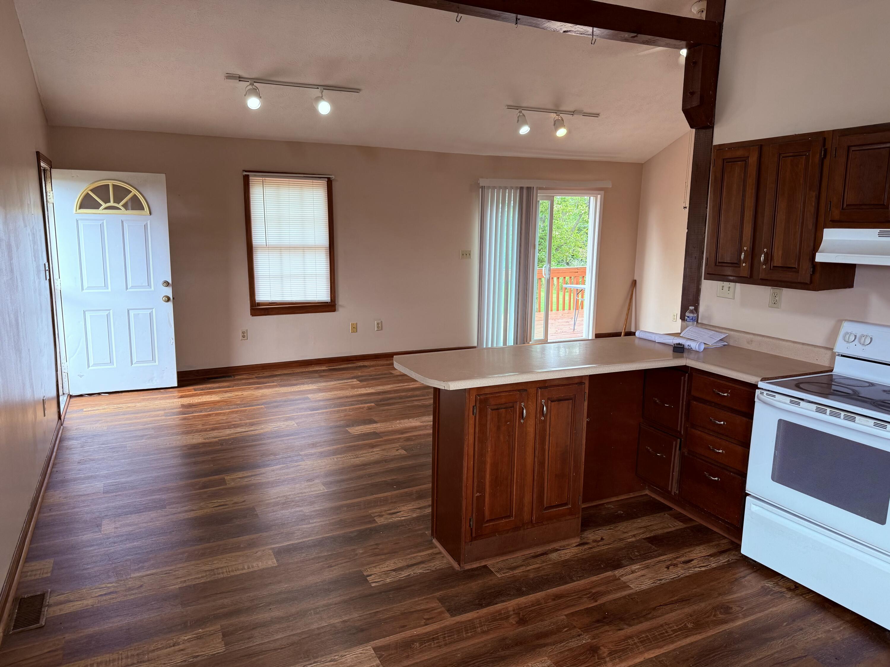 583 Crutcher Pike Property Photo 8
