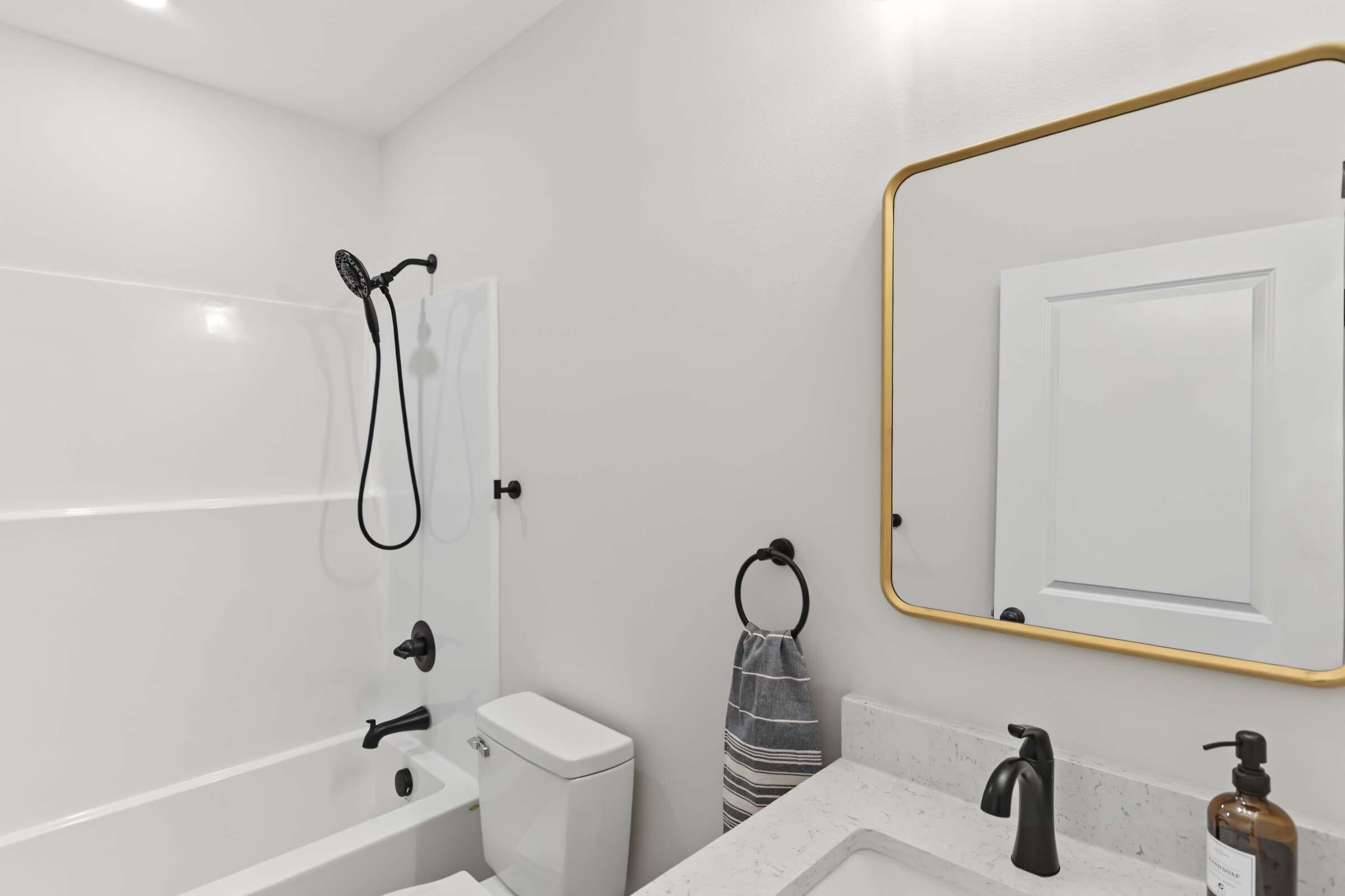 448 Stanley Street 446 Property Photo 17
