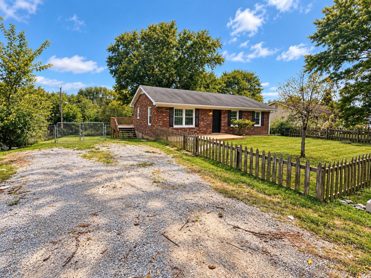 62 Oakland Lane Property Photo 4