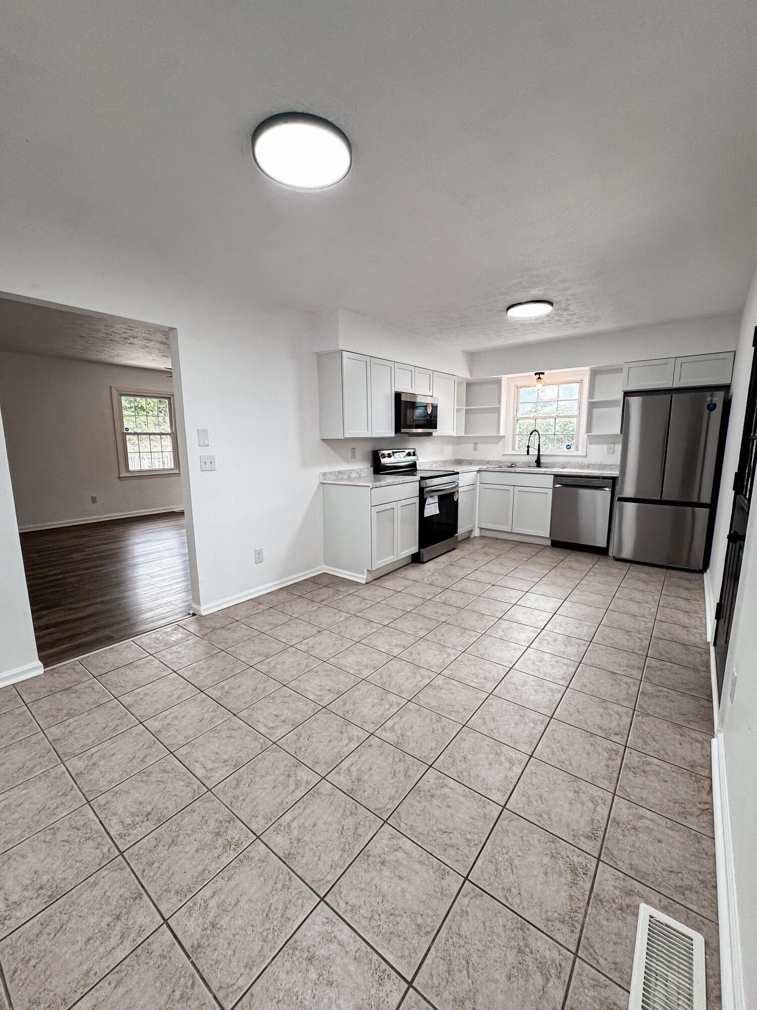 62 Oakland Lane Property Photo 9