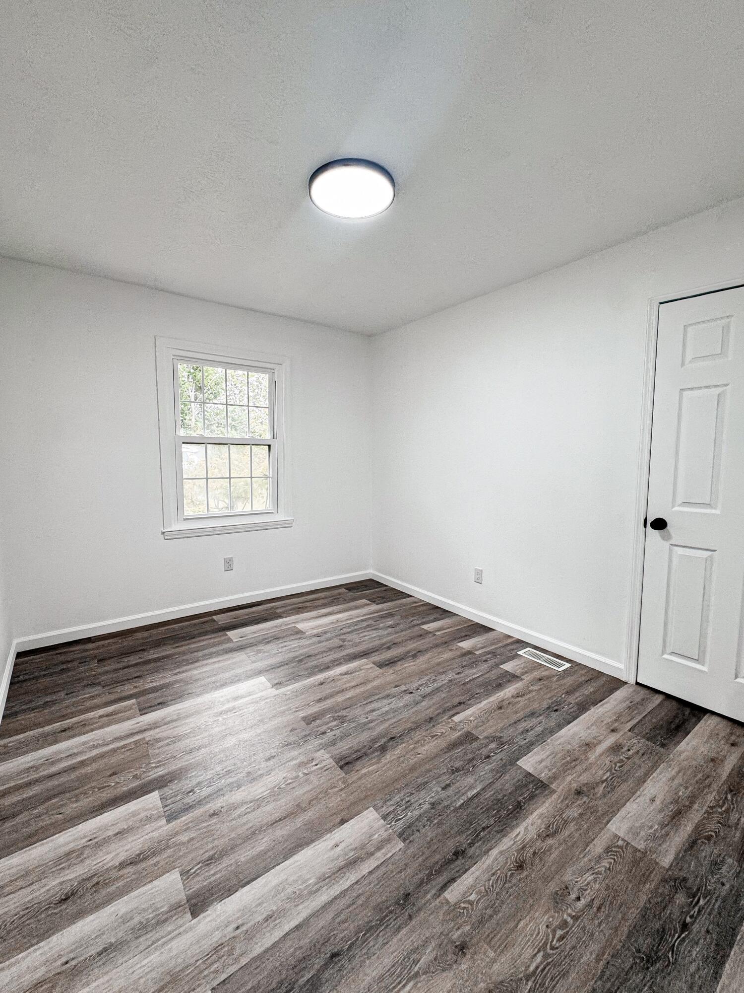 62 Oakland Lane Property Photo 15