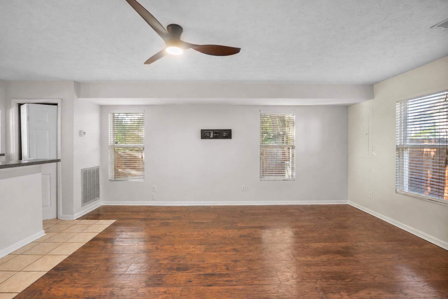 841 W Maxwell Street Property Photo 5