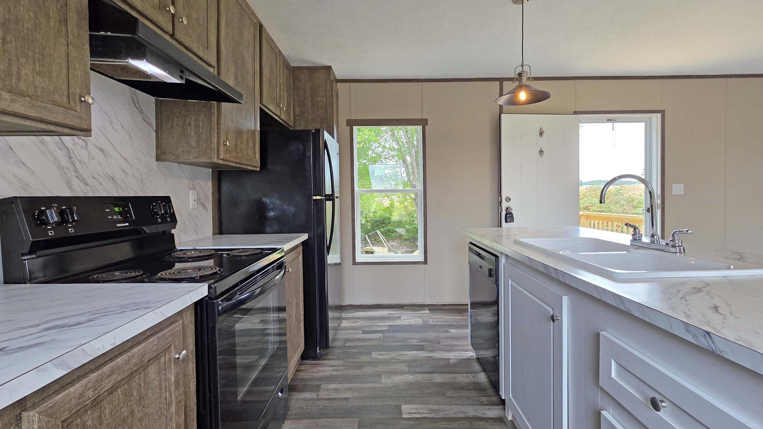 1805 Fogle Road Property Photo 9