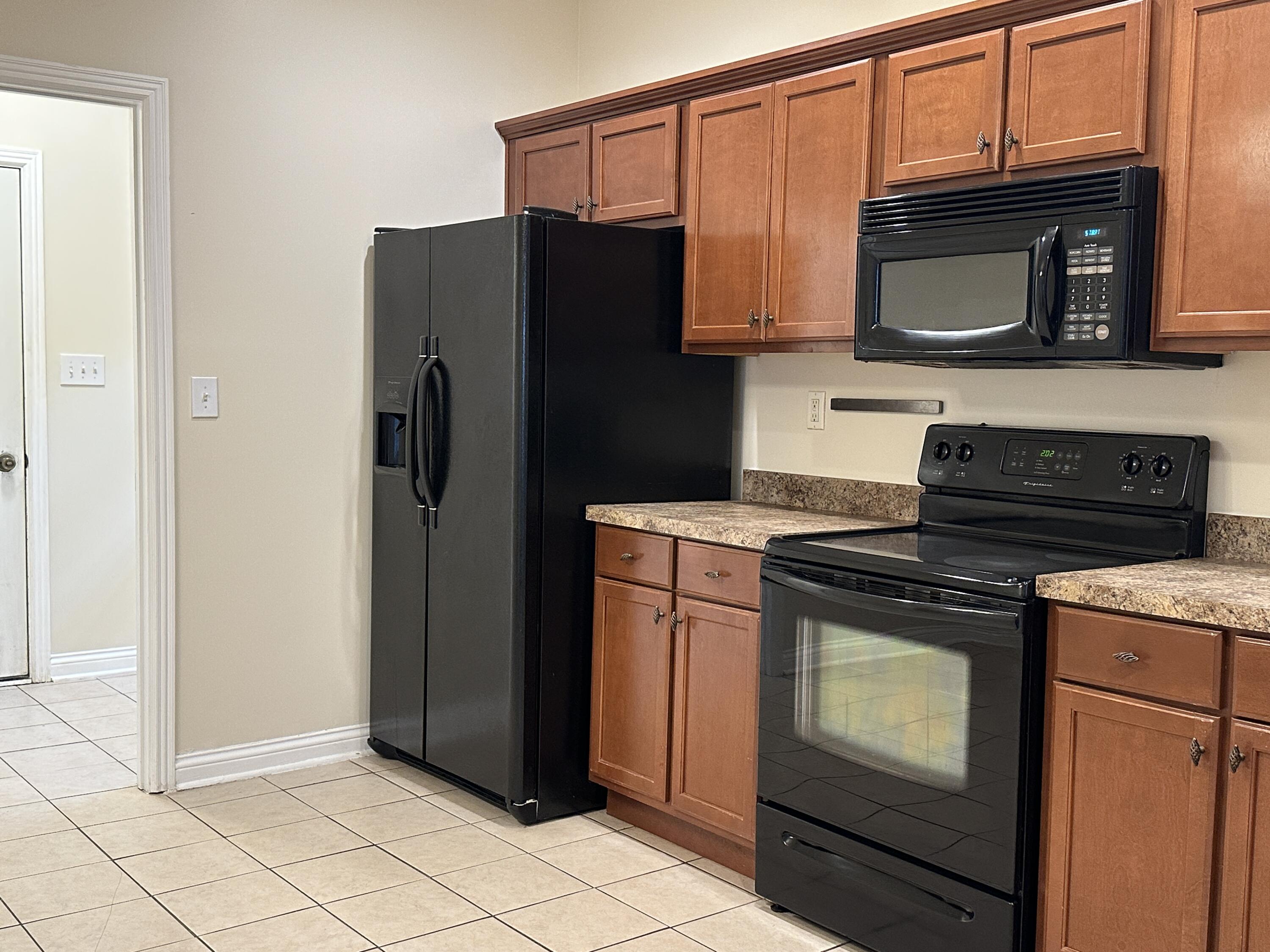 485 Joseph Bryan Way Property Photo 2