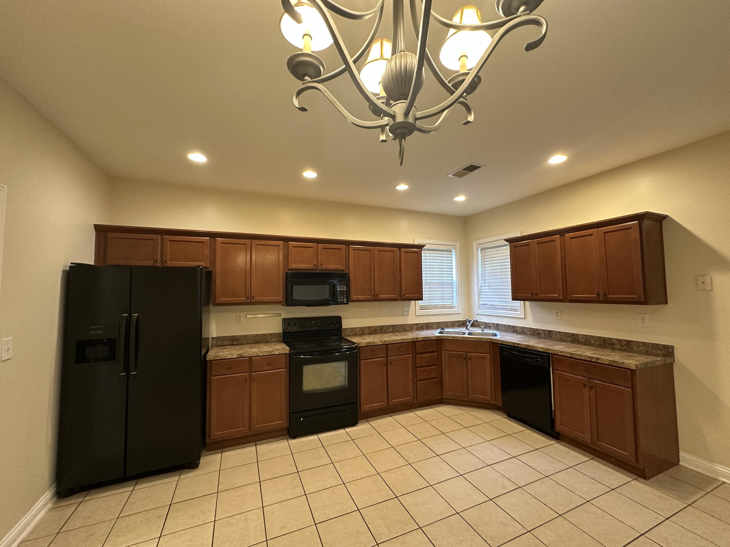 485 Joseph Bryan Way Property Photo 3