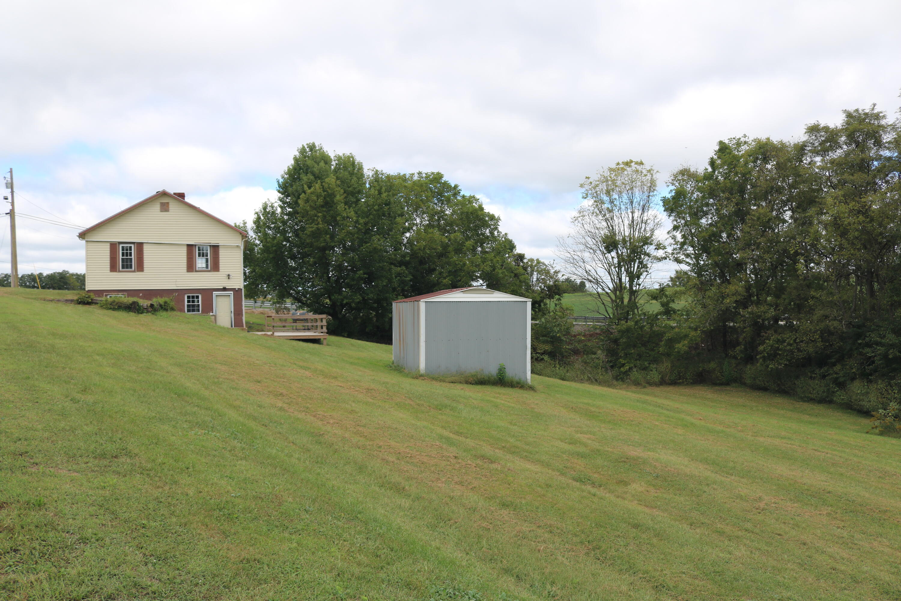 3284 Moorefield Road Property Photo 4