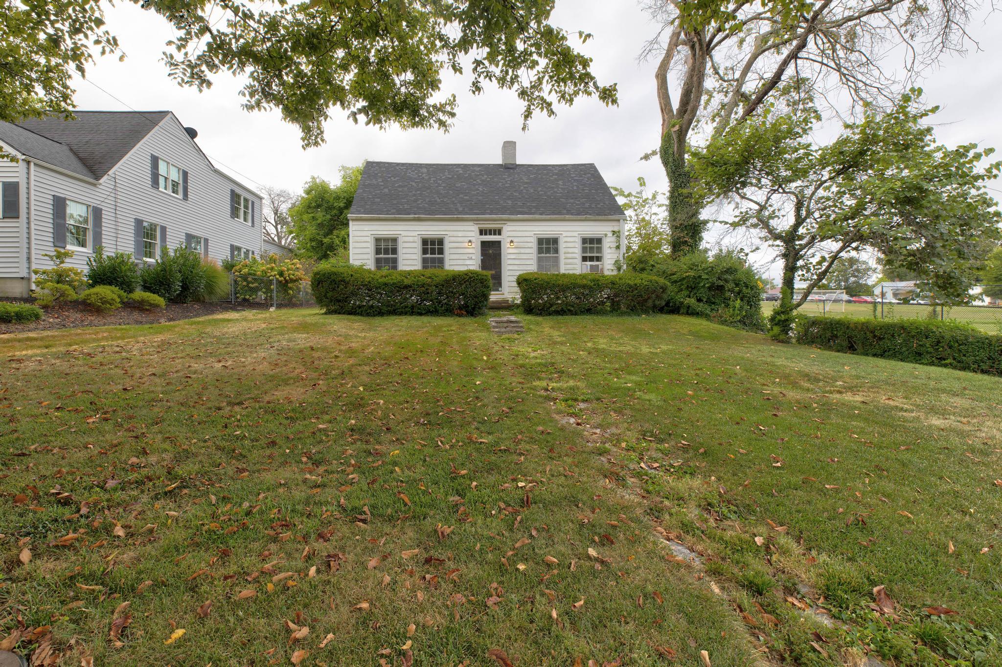 408 W Maple Street Property Photo 1