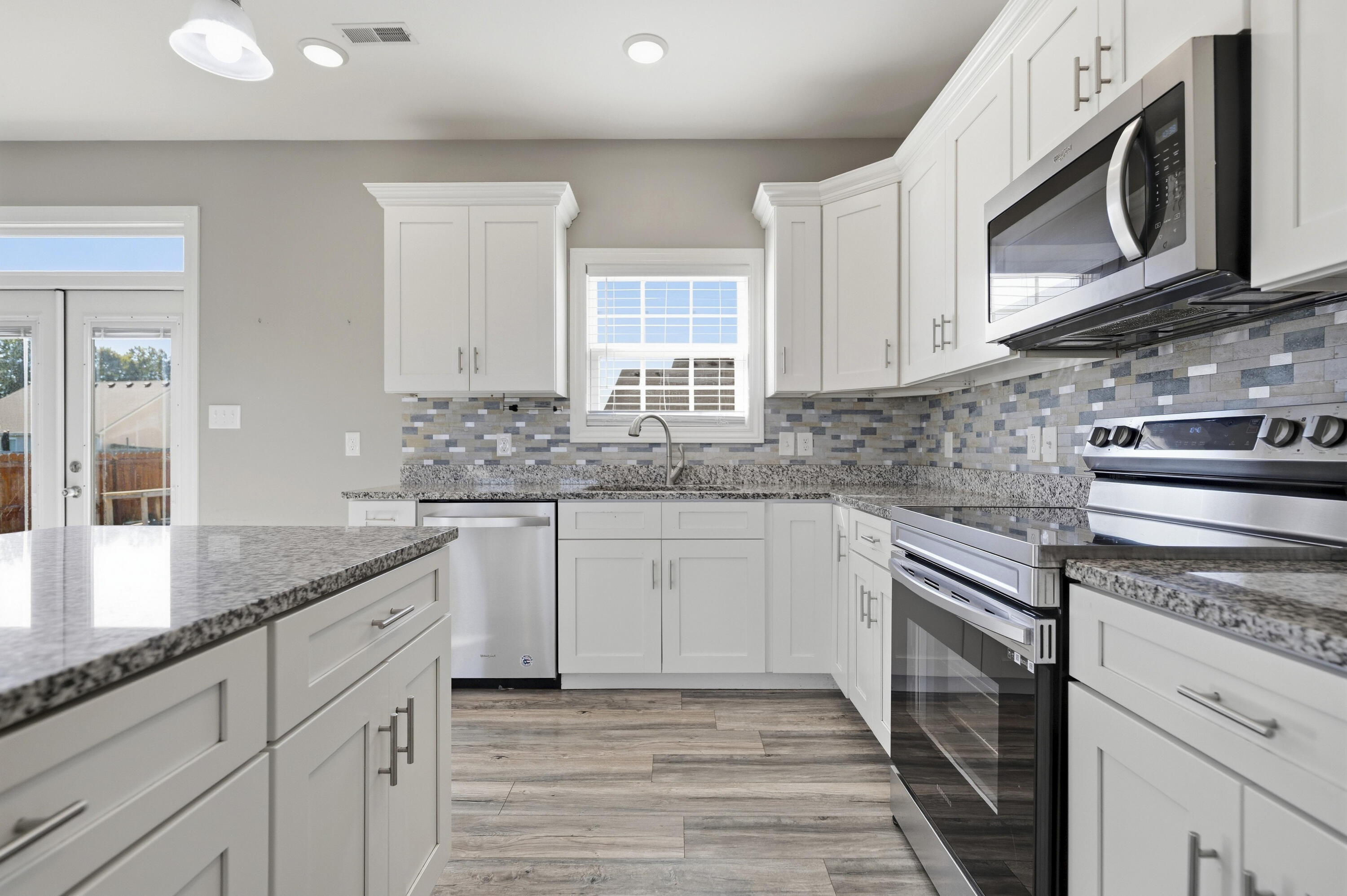 205 Bentley Way Property Photo 16