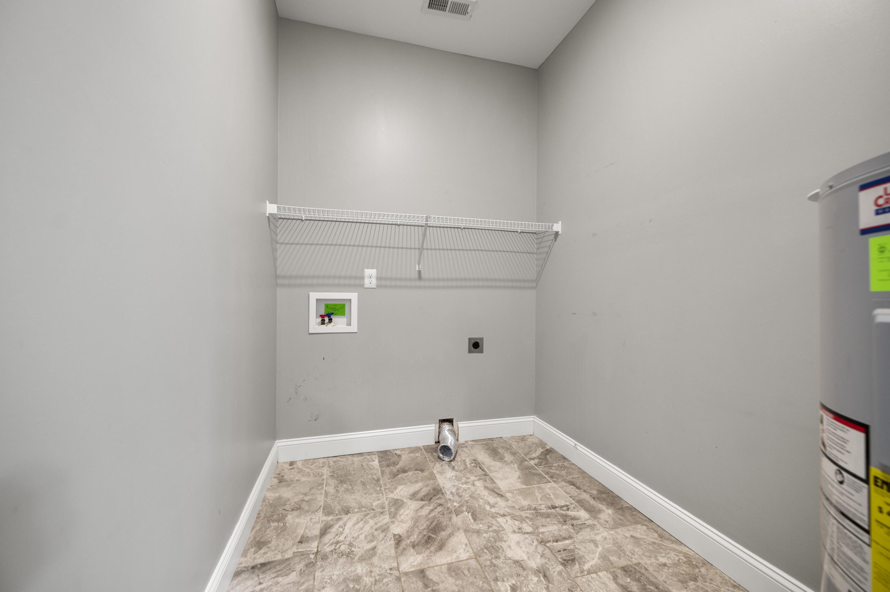 205 Bentley Way Property Photo 26