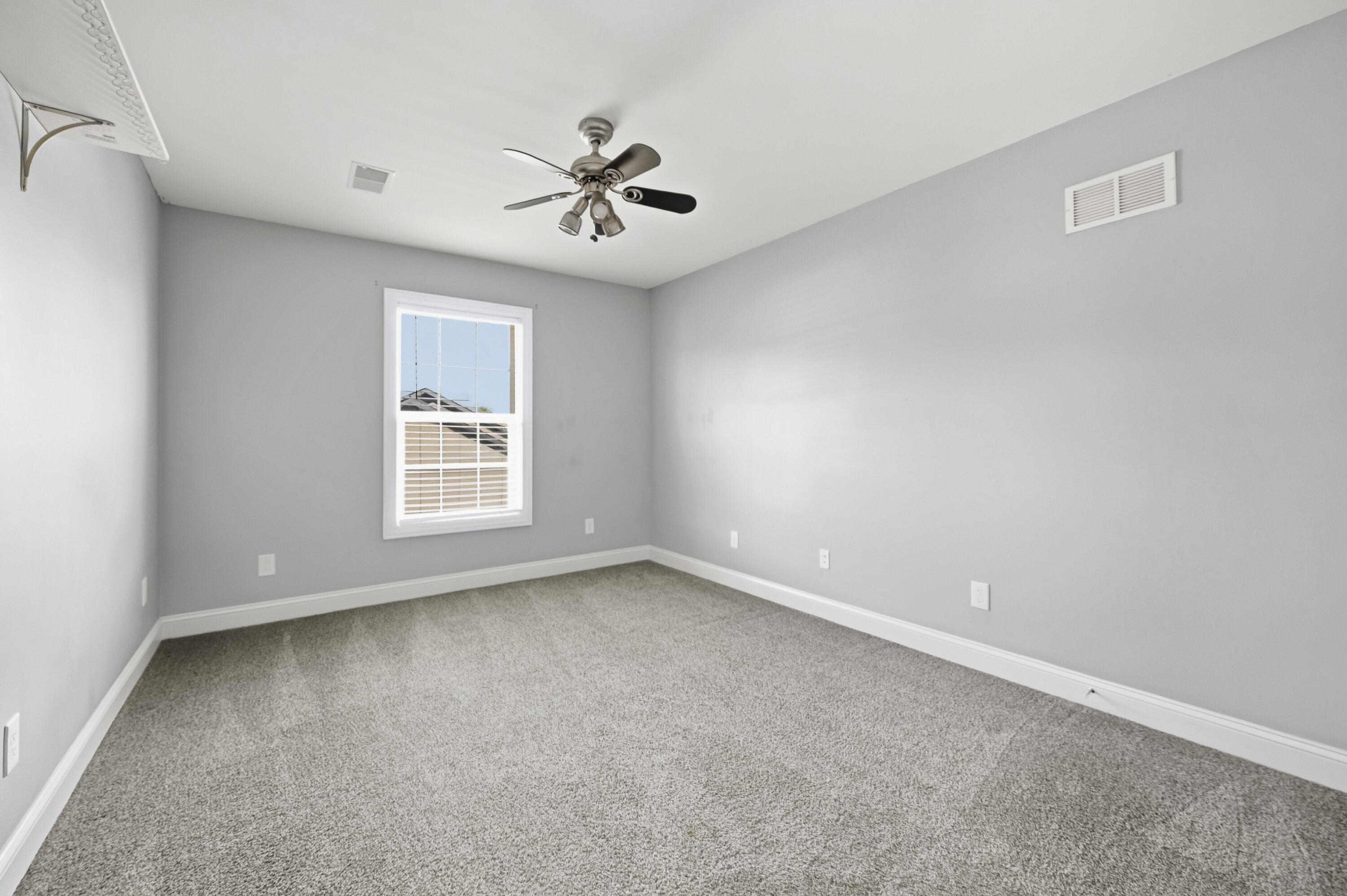 205 Bentley Way Property Photo 28
