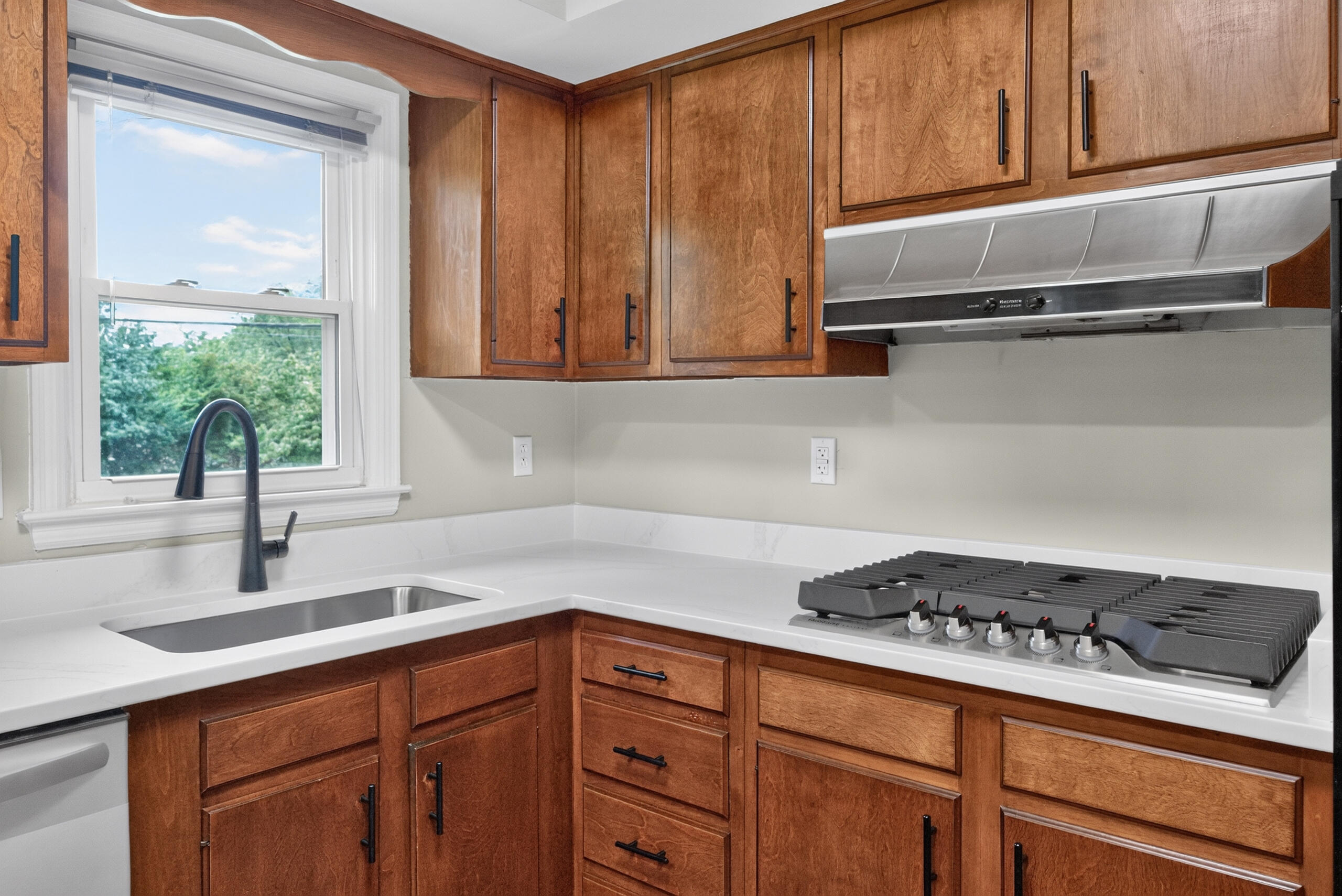 1295 Oaklawn Park Property Photo 13