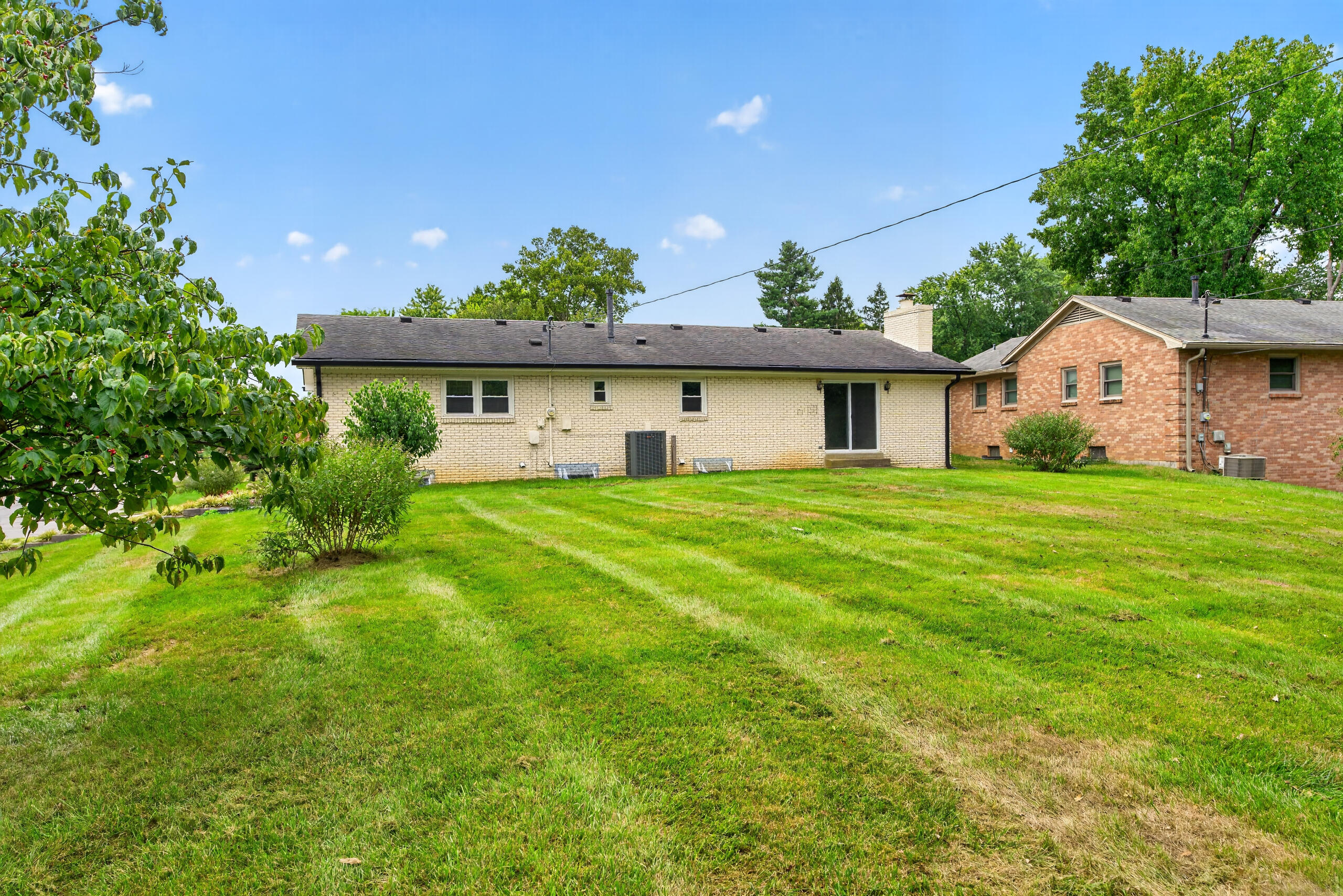 1295 Oaklawn Park Property Photo 34
