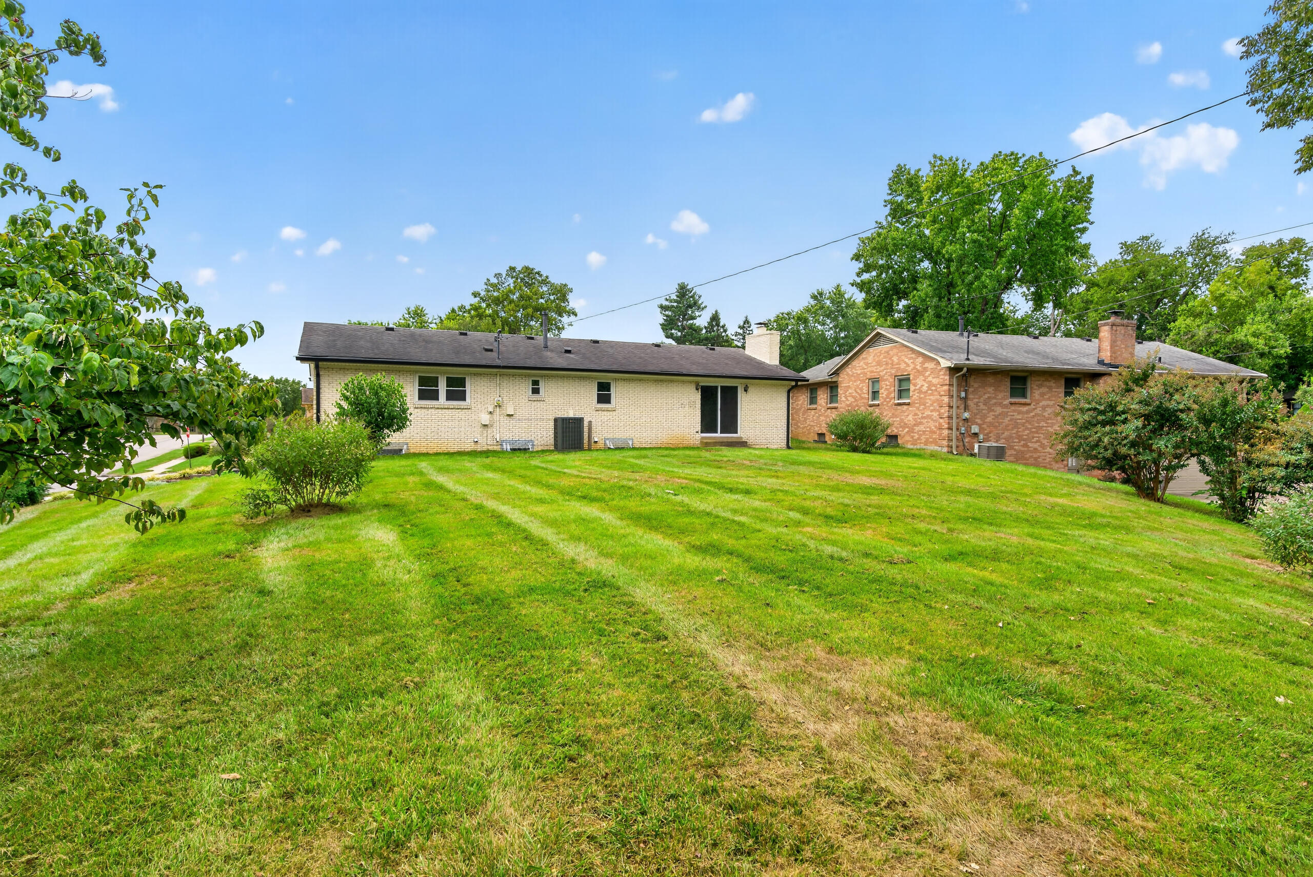 1295 Oaklawn Park Property Photo 36