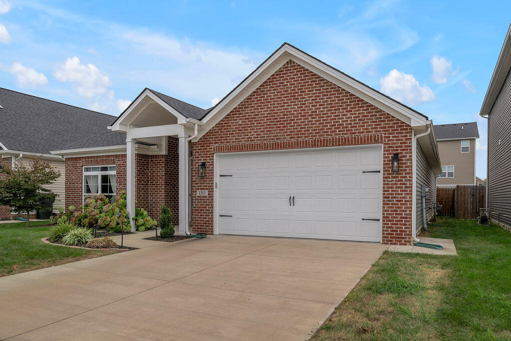 1313 Angus Trail Property Photo 3