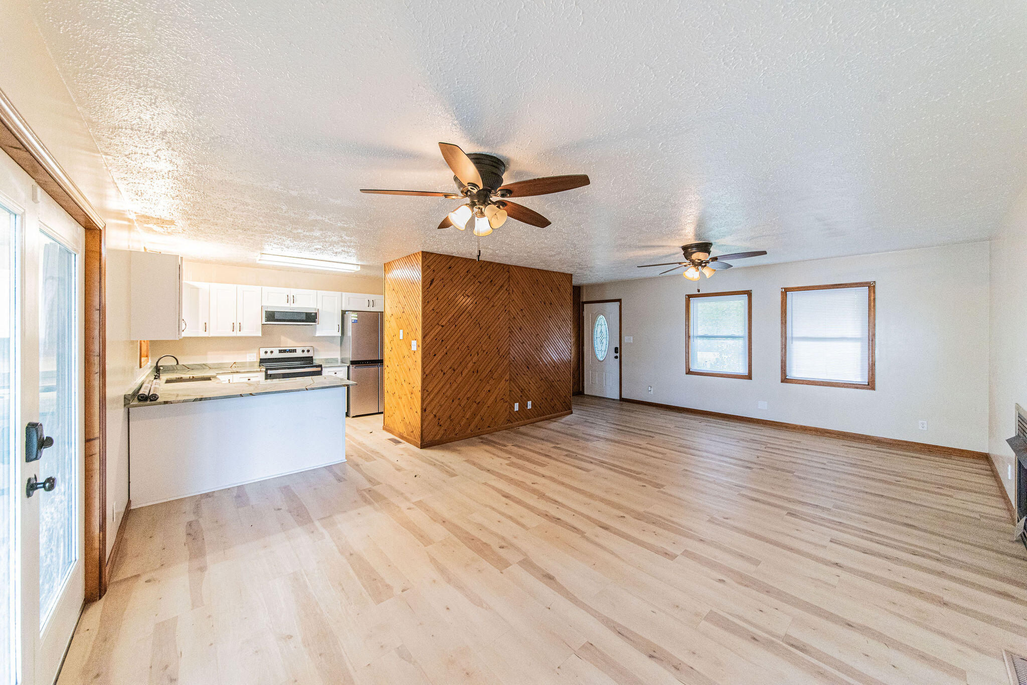 671 Riverview Drive Property Photo 2